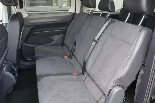 Volkswagen Caddy view 9