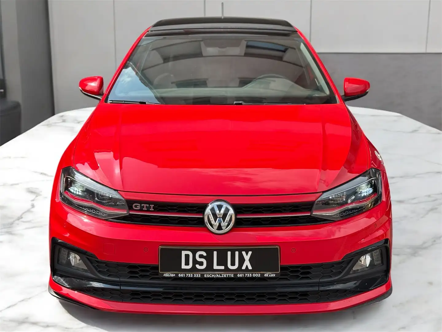 Volkswagen Polo GTI Polo 2.0 TSI DSG GTI // COCPIT DIG // ACC // PANO Rojo - 2