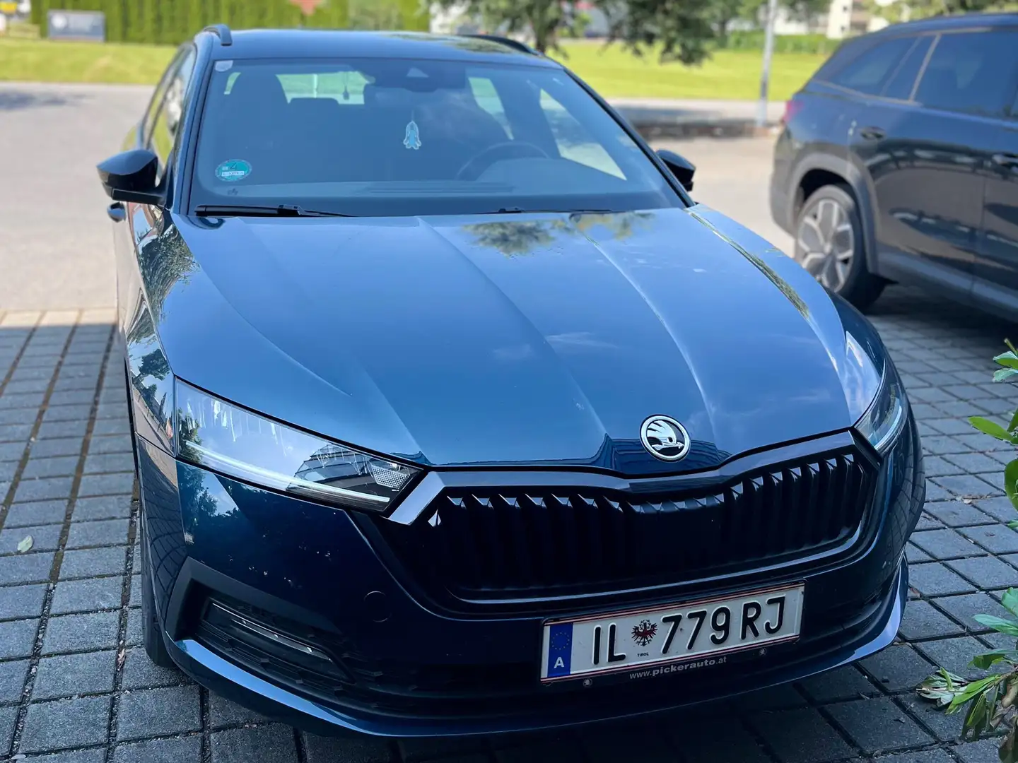Skoda Octavia Octavia Combi 2,0 TDI 4x4 Ambition DSG Ambition Blau - 1