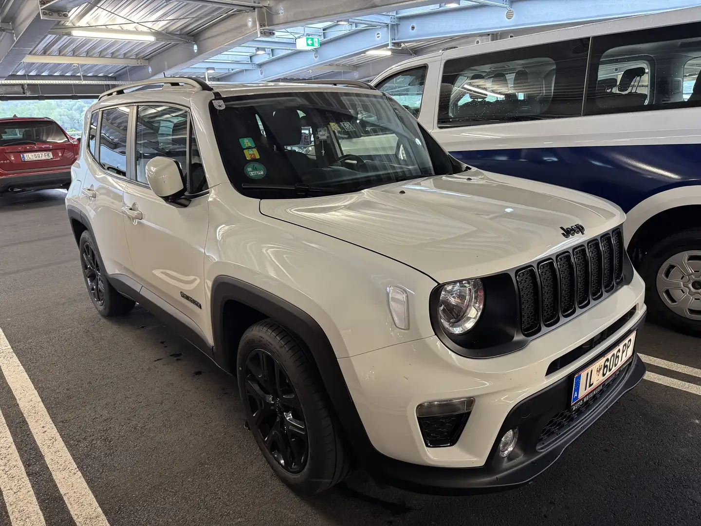 Jeep Renegade Renegade 1,6 Night Eagle FWD 120 Limited Weiß - 1