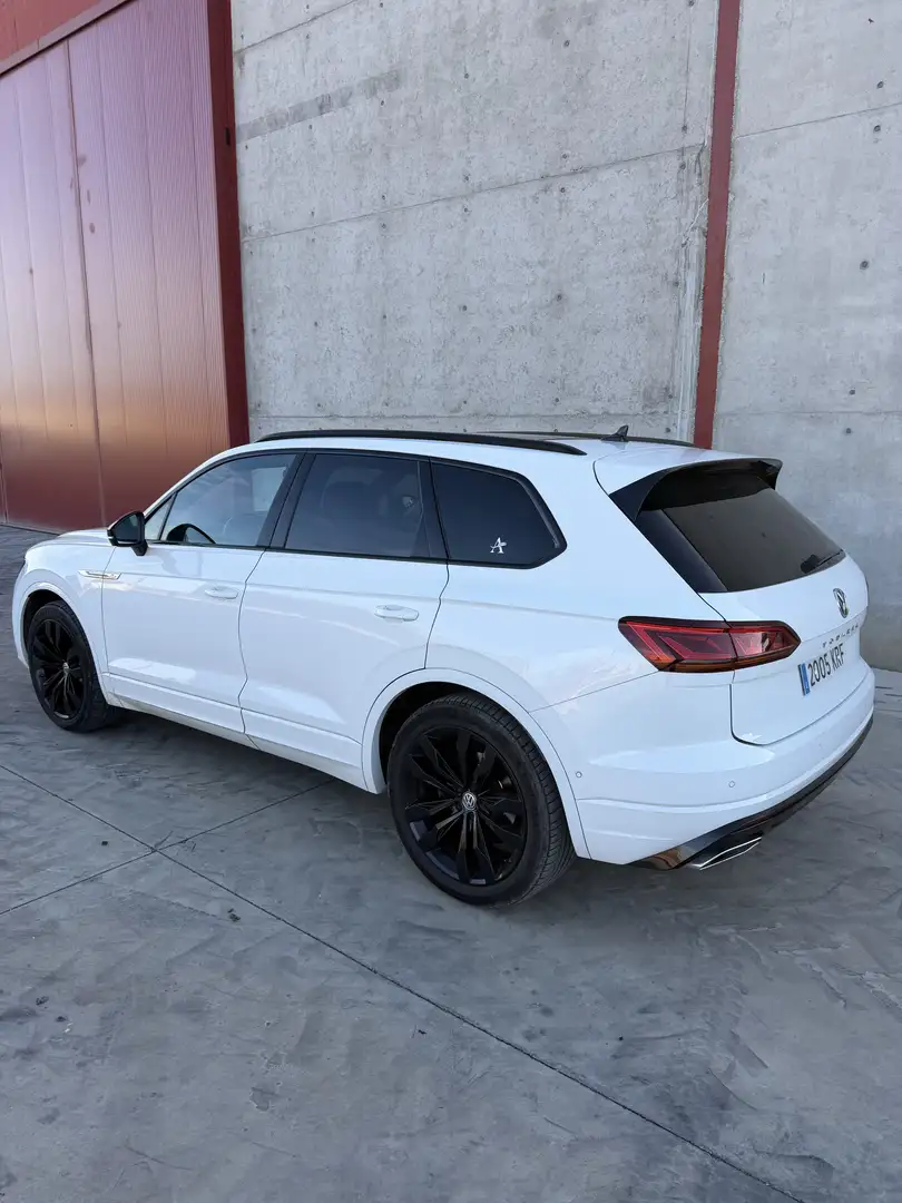 Volkswagen Touareg 3.0TDI V6 R-Line Tiptronic 4Motion 210kW - 1