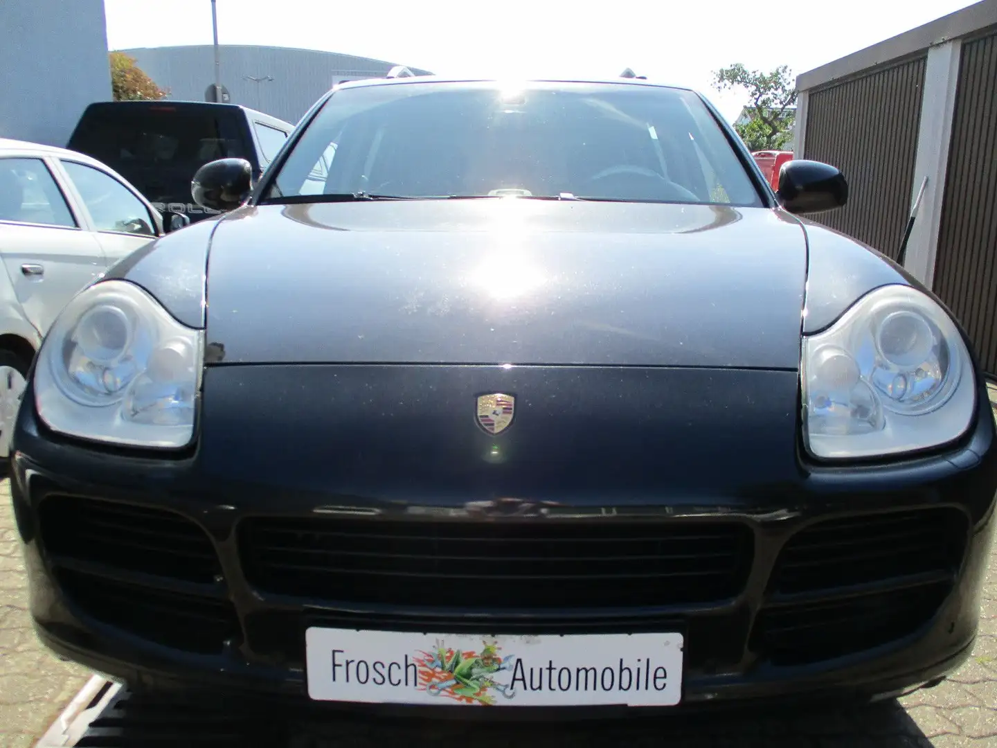 Porsche Cayenne 3,2 V6*Luftf.*Navi*20"*Reling*Ahk* Schwarz - 1