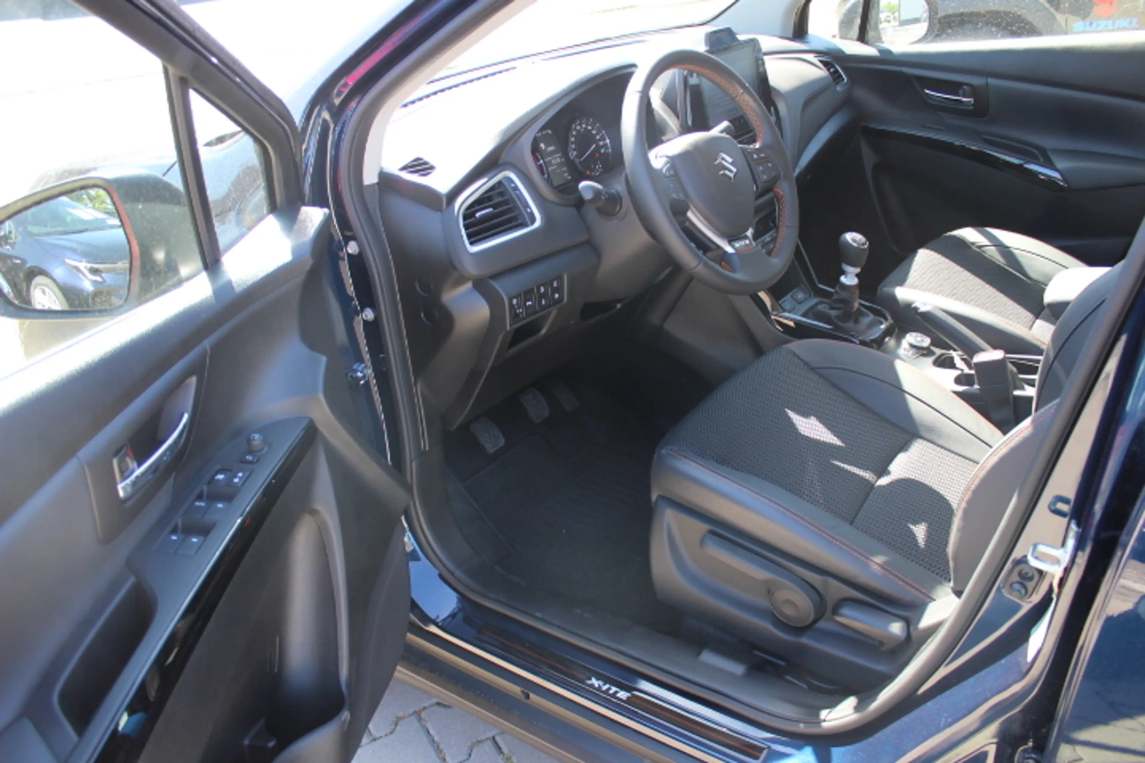 Suzuki S-Cross 1,4 Boosterjet Allgrip Comfort+ Xite — photo 5