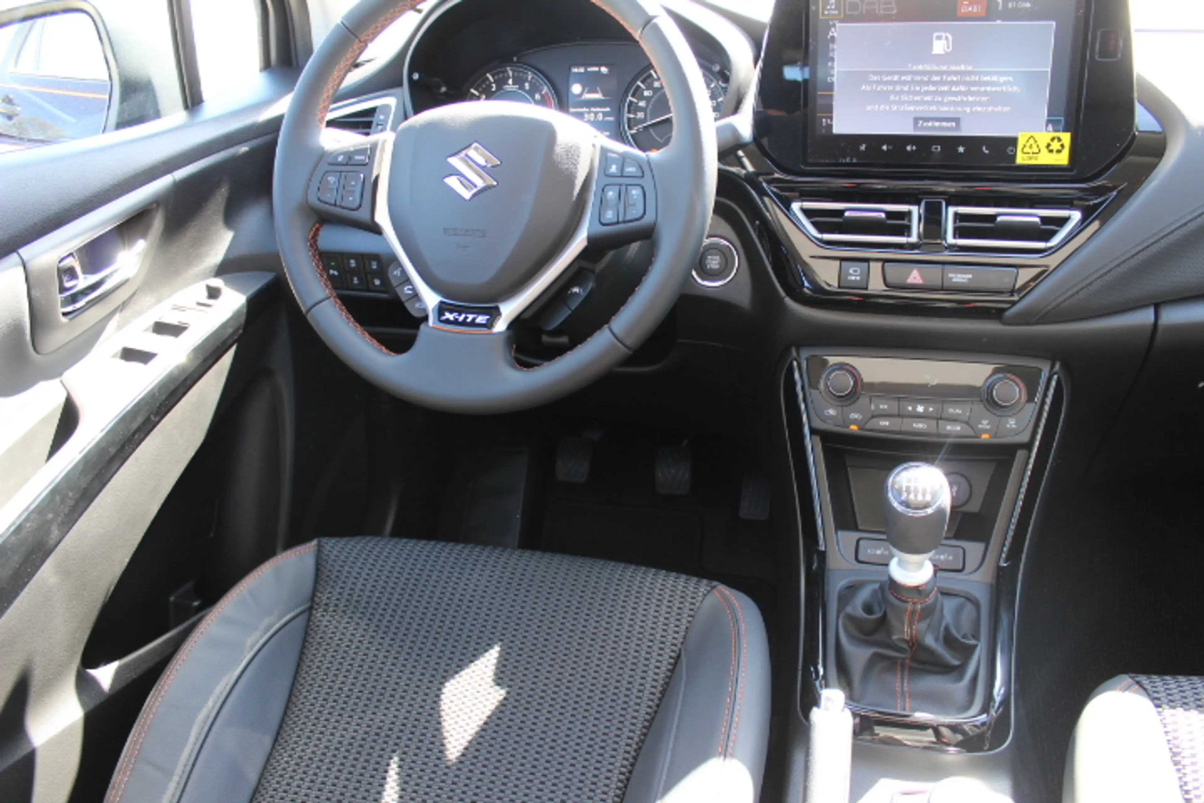 Suzuki S-Cross 1,4 Boosterjet Allgrip Comfort+ Xite — photo 11