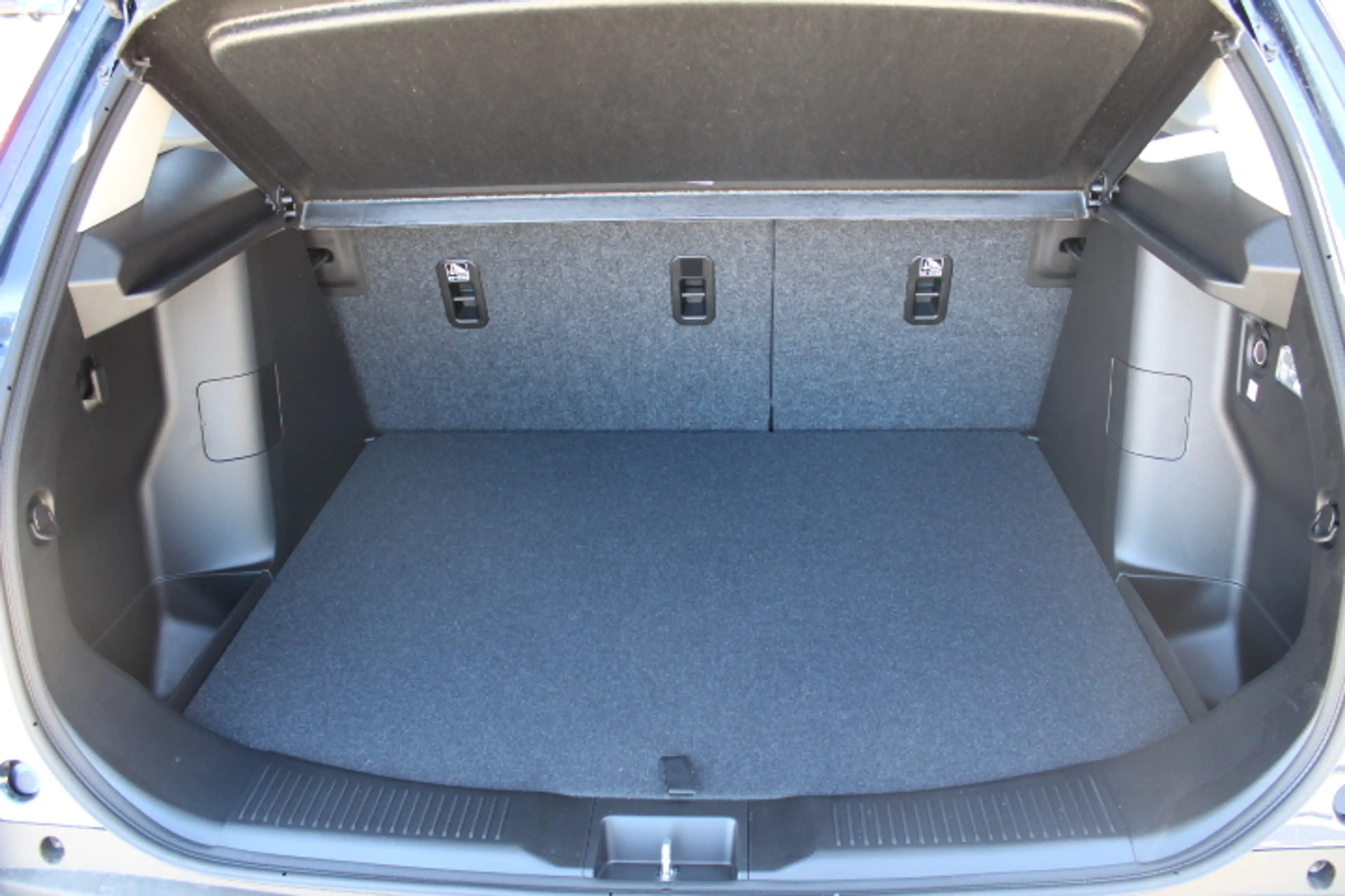 Suzuki S-Cross 1,4 Boosterjet Allgrip Comfort+ Xite — photo 8