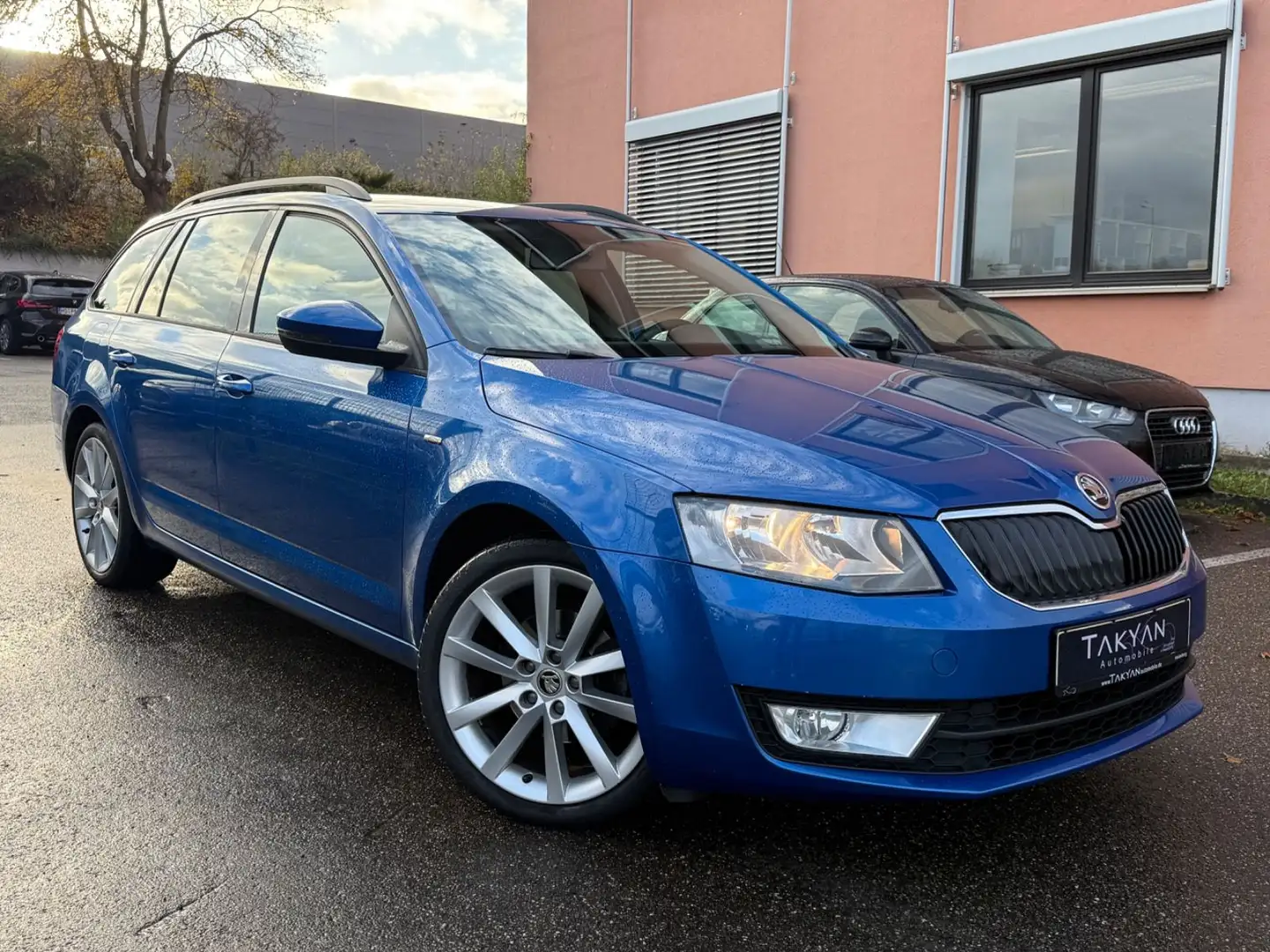 Skoda Octavia Combi Joy / 1.Hand / Klimaaut. / SHZ Blau - 1
