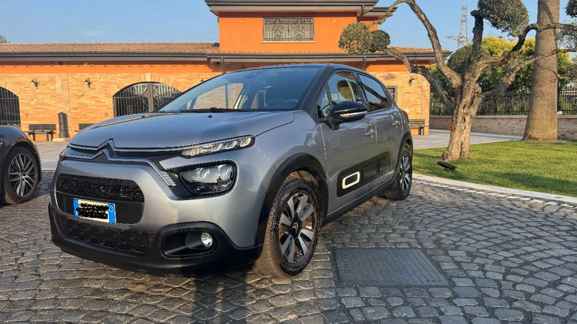 Citroen C3 1.2 puretech Shine 83cv NO VINCOLO FINANZ Grigio - 1