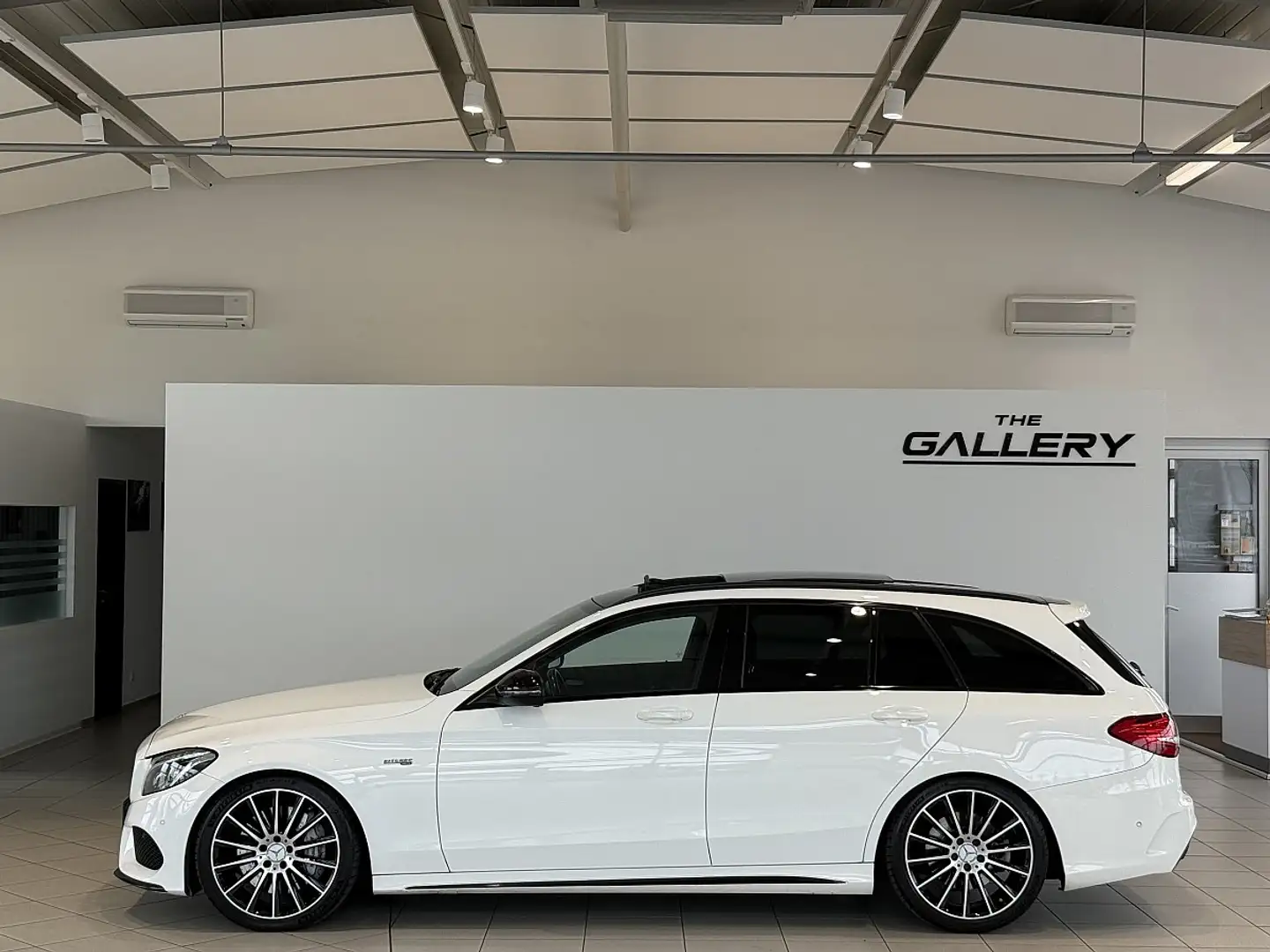 Mercedes-Benz C 43 AMG T 4MATIC Aut.*Panoramadach*LED*Sport-Auspuffanlage Weiß - 1