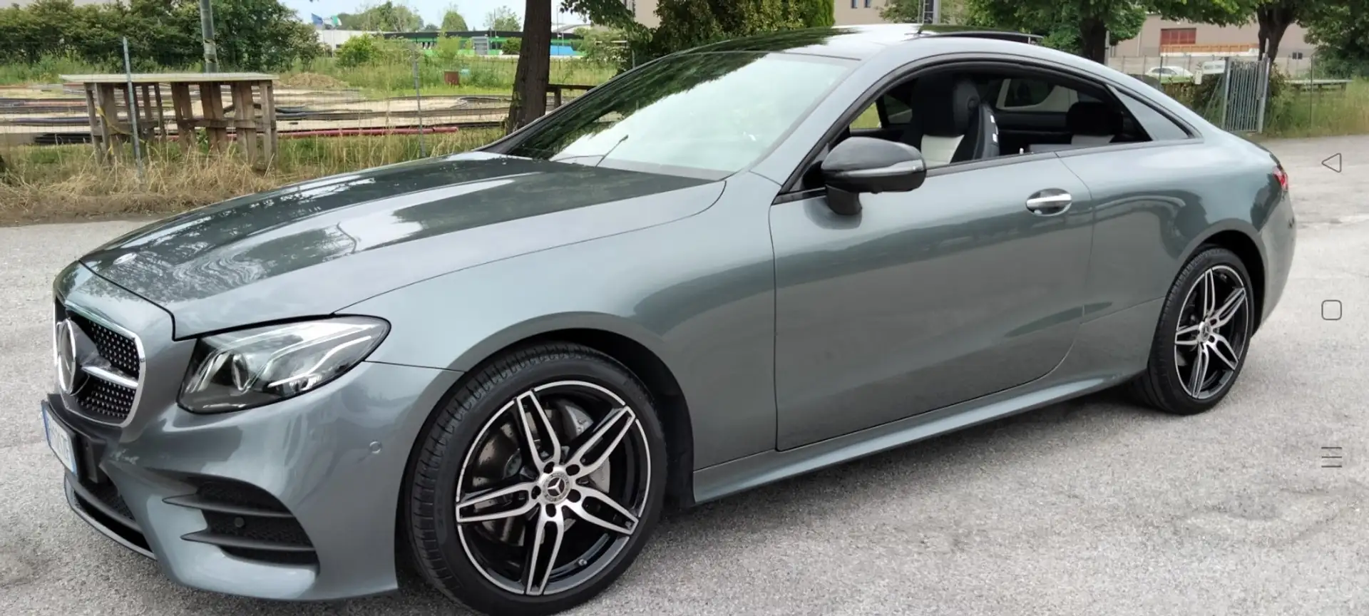Mercedes-Benz E 220 Coupe d AMG Line 4matic auto - 1