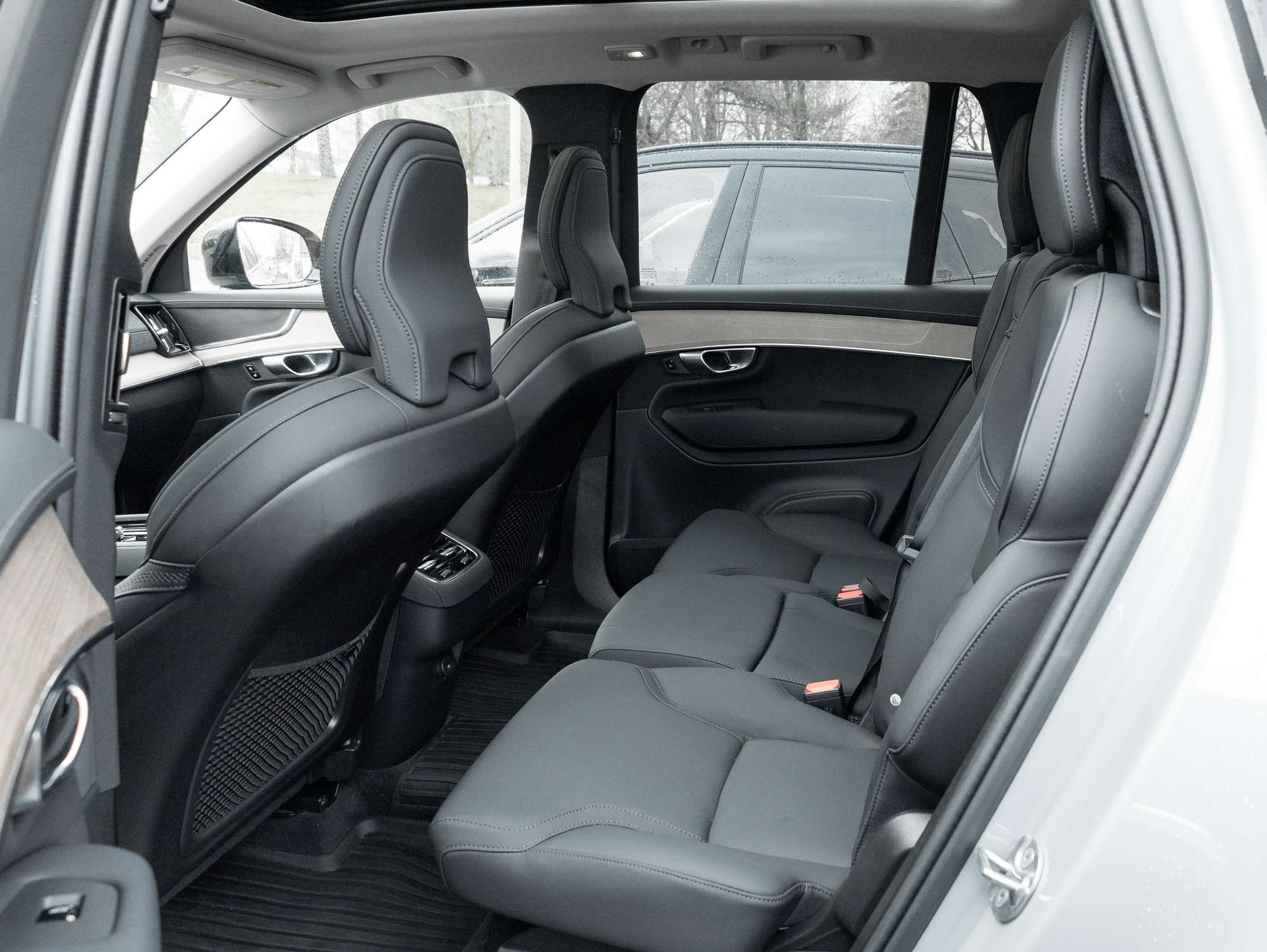 2026 Volvo XC90 B6 AWD PLUS 7-Seater |LOW MILEAGE |LIKE NEW |CPO thumb 26