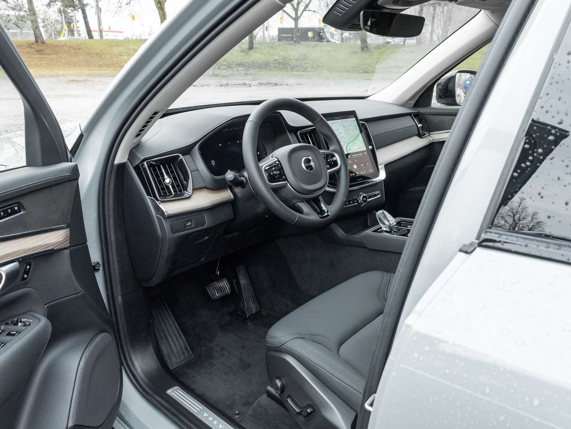 2026 Volvo XC90 B6 AWD PLUS 7-Seater |LOW MILEAGE |LIKE NEW |CPO thumb 8