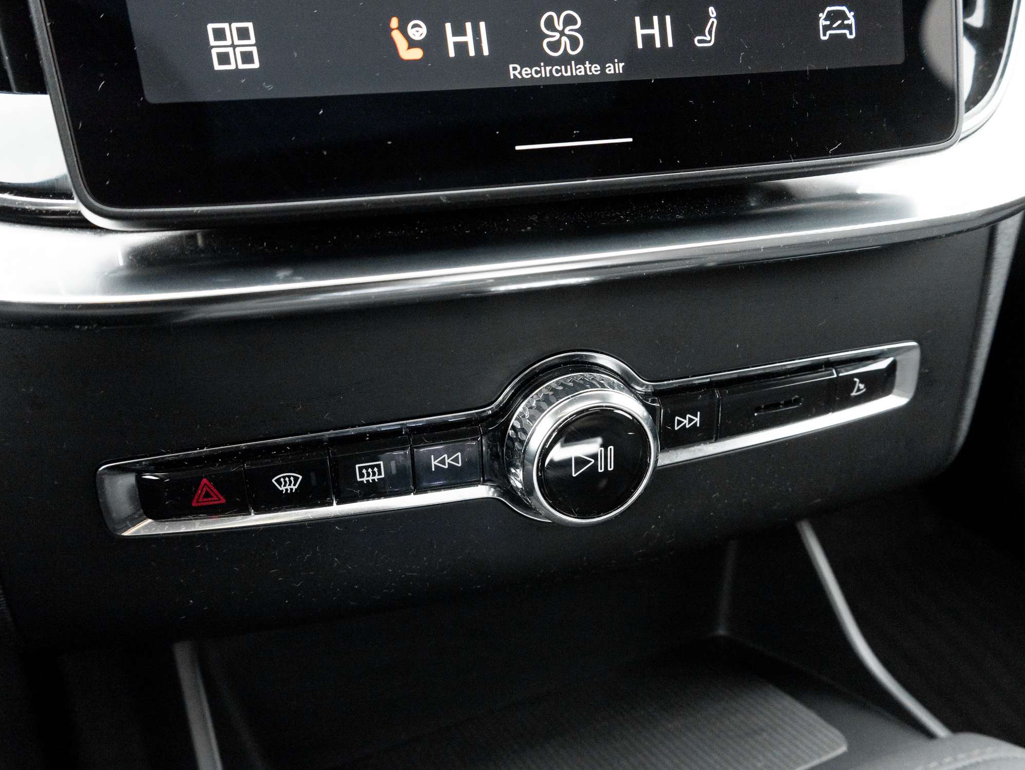 2026 Volvo XC90 B6 AWD PLUS 7-Seater |LOW MILEAGE |LIKE NEW |CPO thumb 21