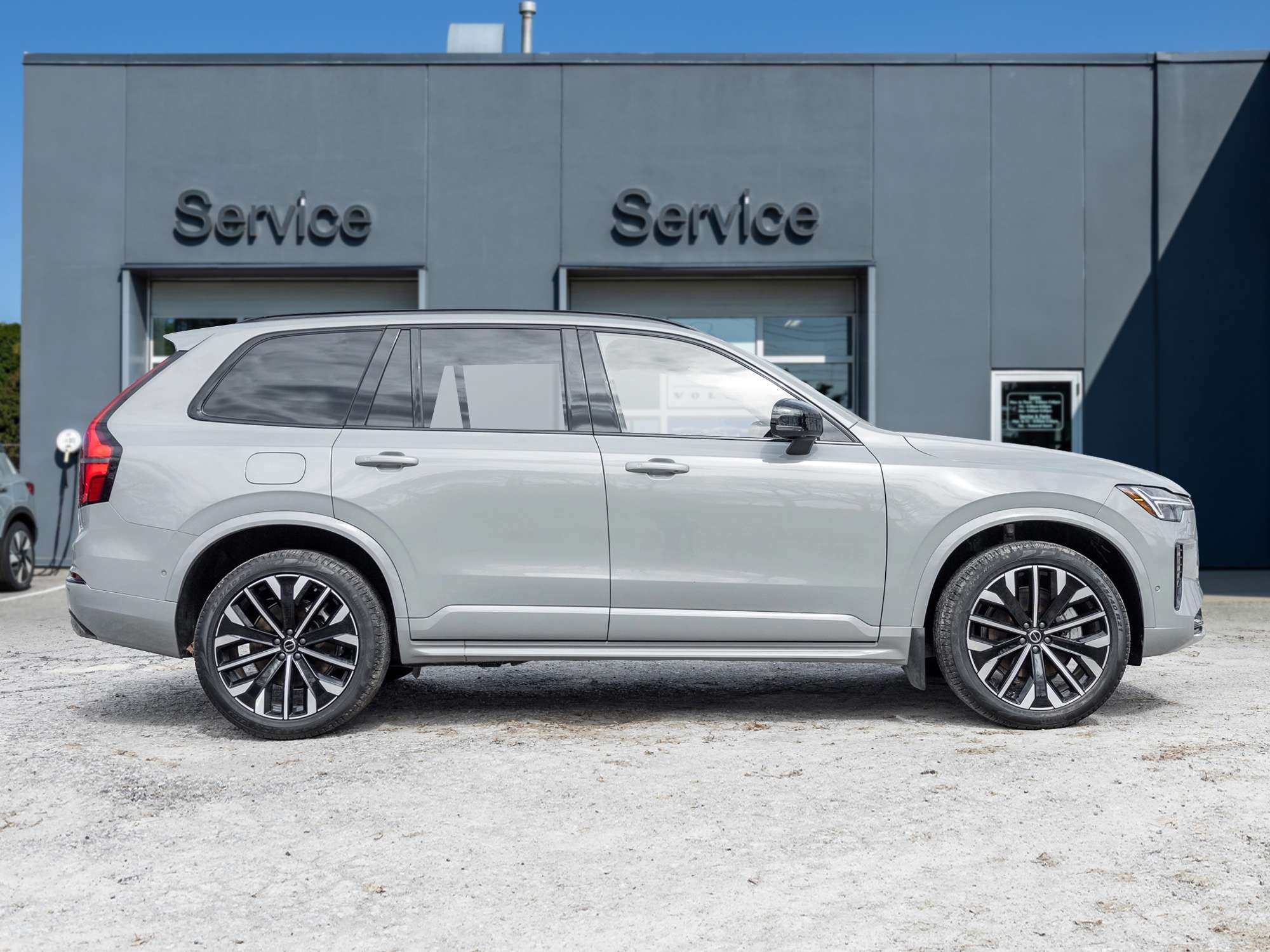 2026 Volvo XC90 B6 AWD PLUS 7-Seater |LOW MILEAGE |LIKE NEW |CPO thumb 6