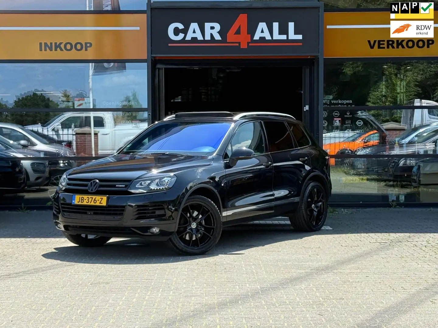 Volkswagen Touareg 3.0 TSI Hybrid Highline PANO/LEDER/LUCHTVERING/DYN Noir - 1