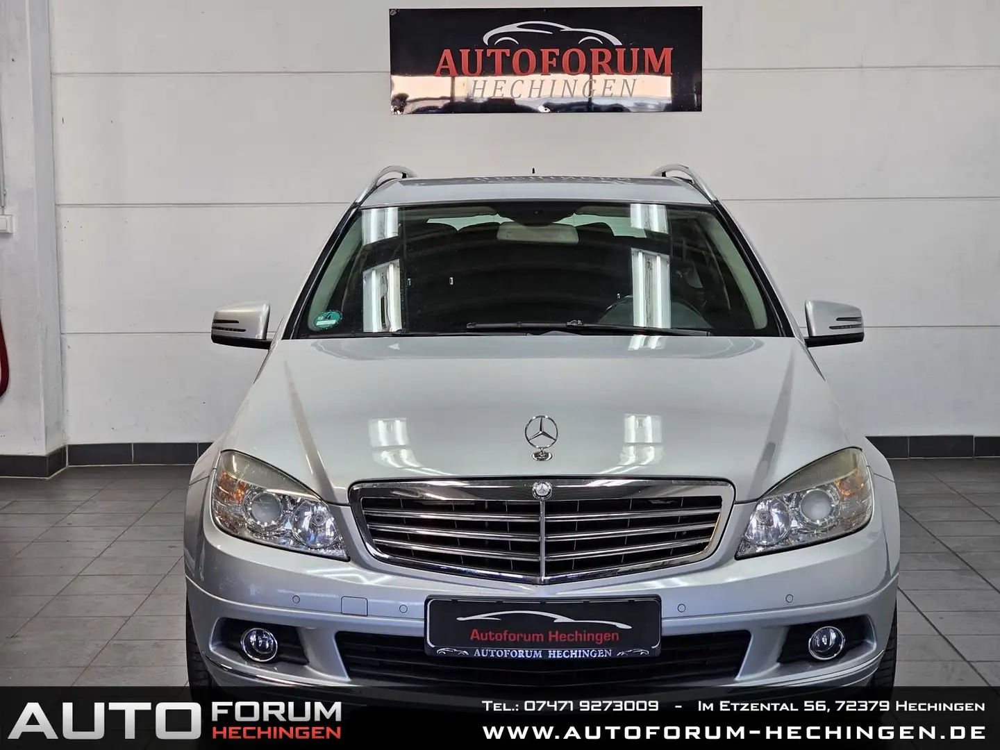 Mercedes-Benz C 180 T Kompressor Automatik Stříbrná - 2