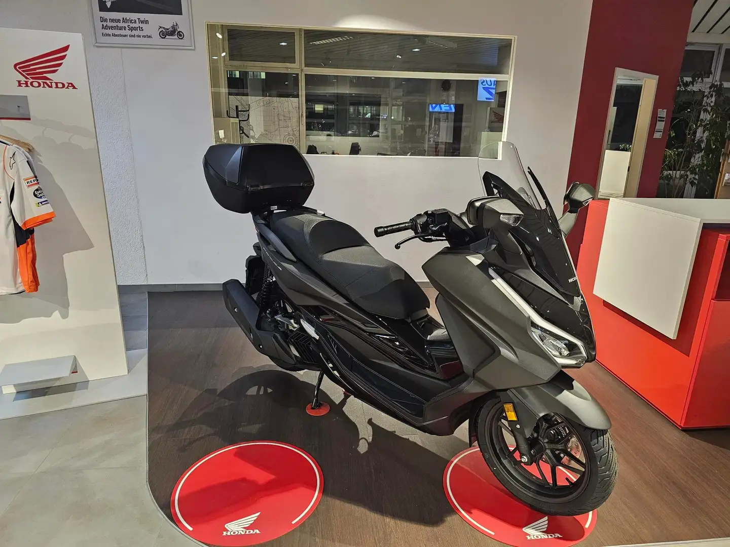 Honda Forza 125 inkl. Smart-Top-Case Gris - 2