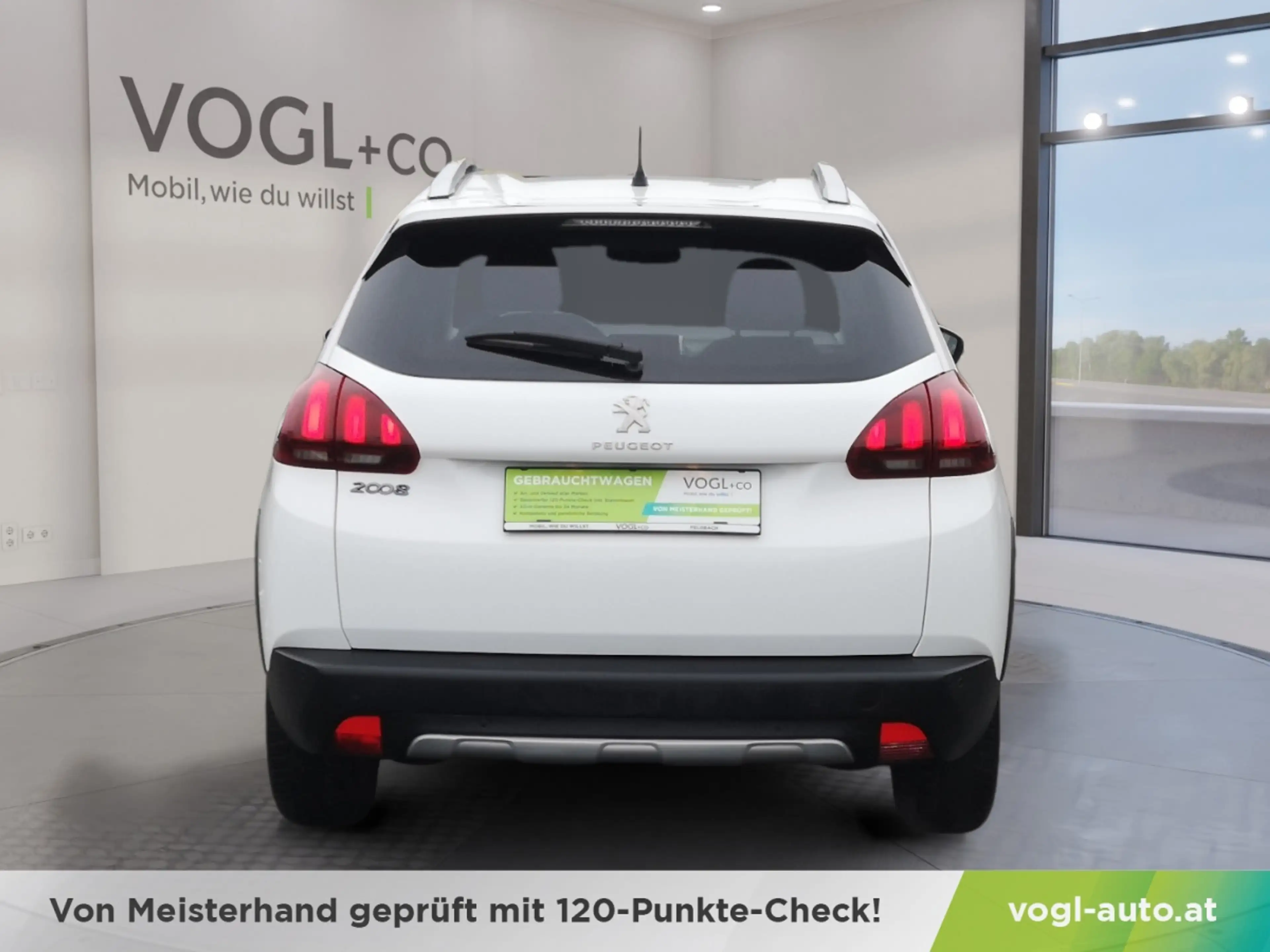 Peugeot 2008 1,2 PureTech 110 — photo 7