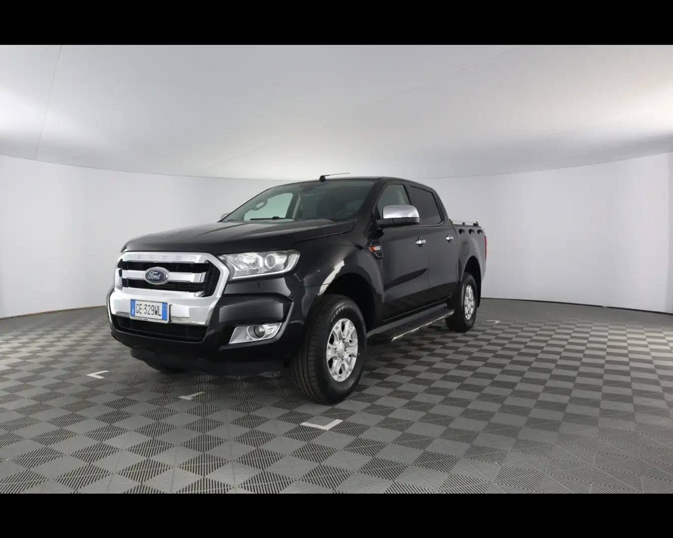 Ford Ranger Double Cab 2.2 TDCi XLT Black - 2
