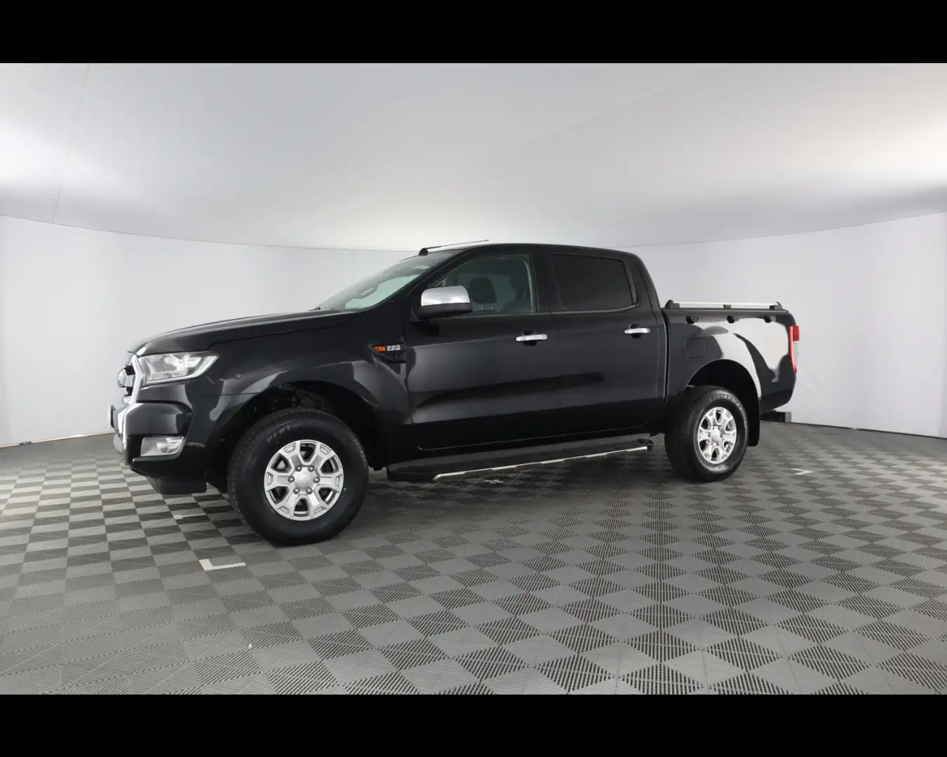 Ford Ranger Double Cab 2.2 TDCi XLT Black - 1