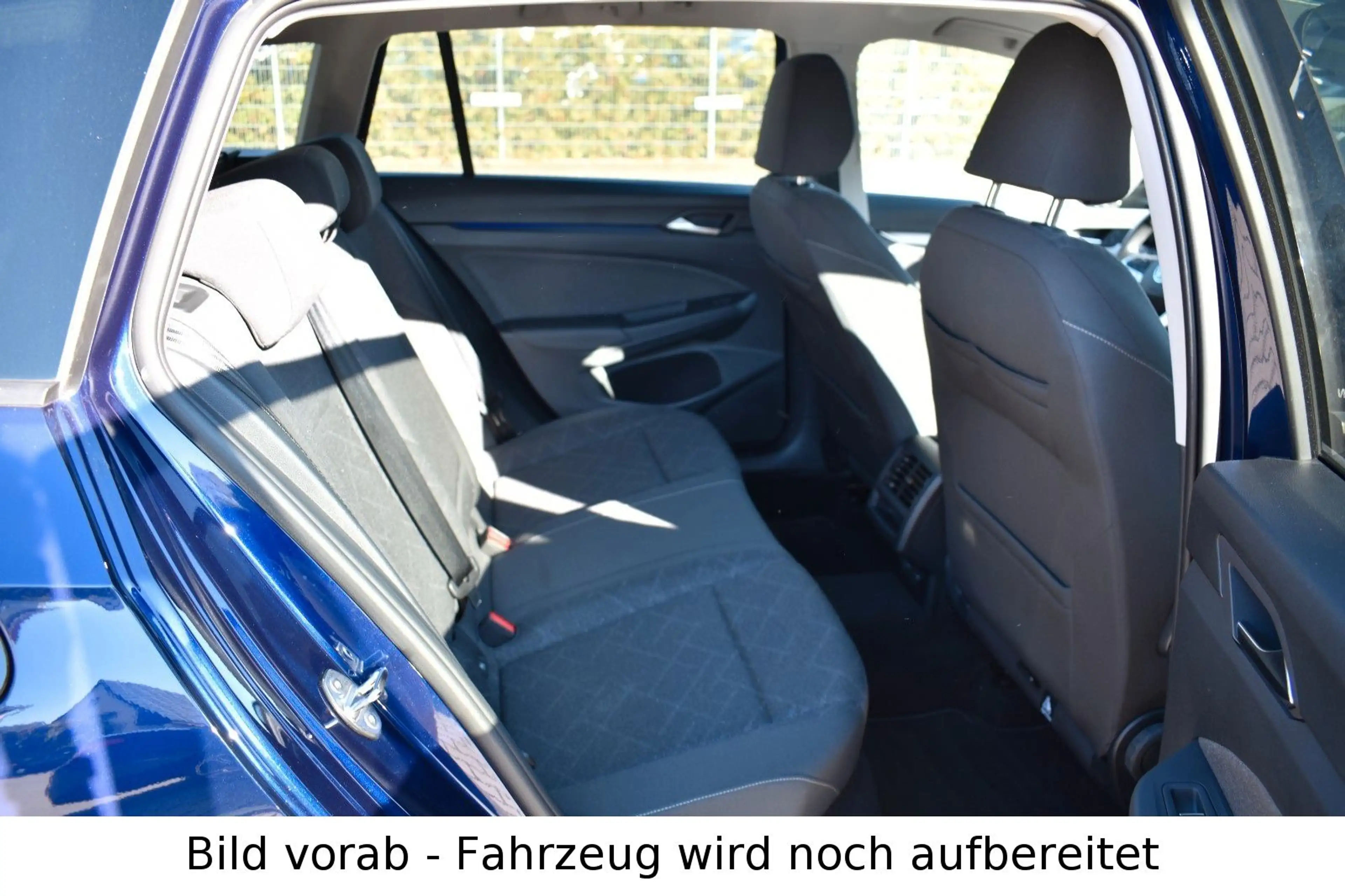 Volkswagen Golf Variant 1.0 eTSI Mild Hybrid AHK Navi — photo 12