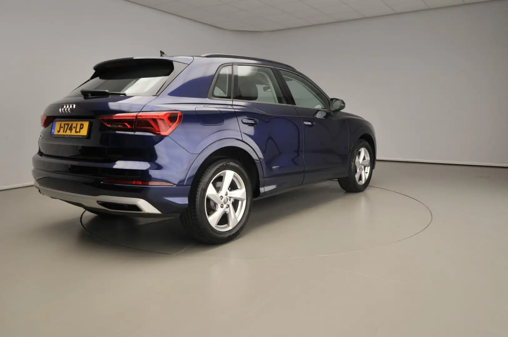 Audi Q3 35 TFSI Business Edition S-Tronic | Navi | Audi So Bleu - 2