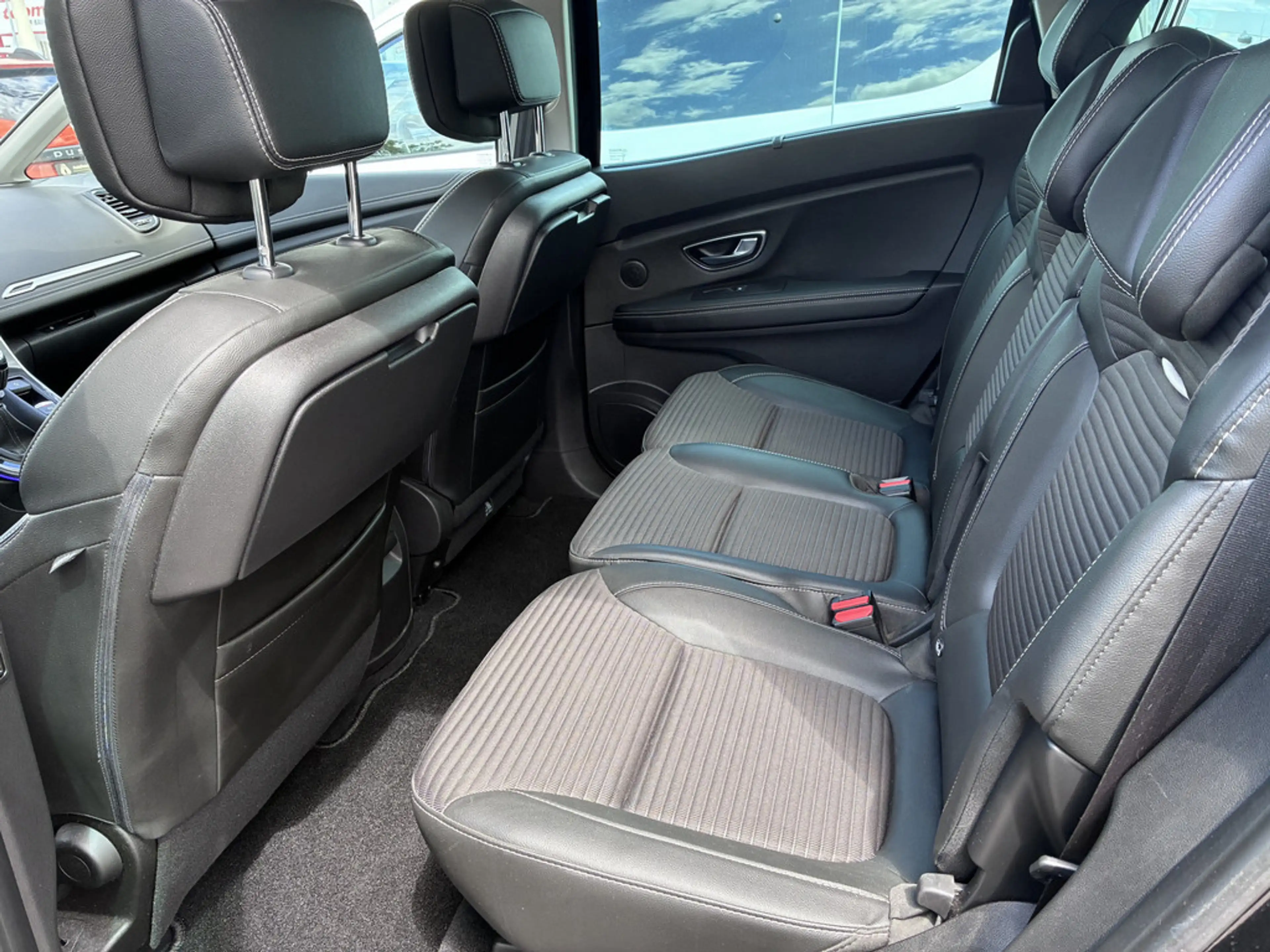 Renault Grand Scenic IV 1.2 BOSE Edition — photo 5