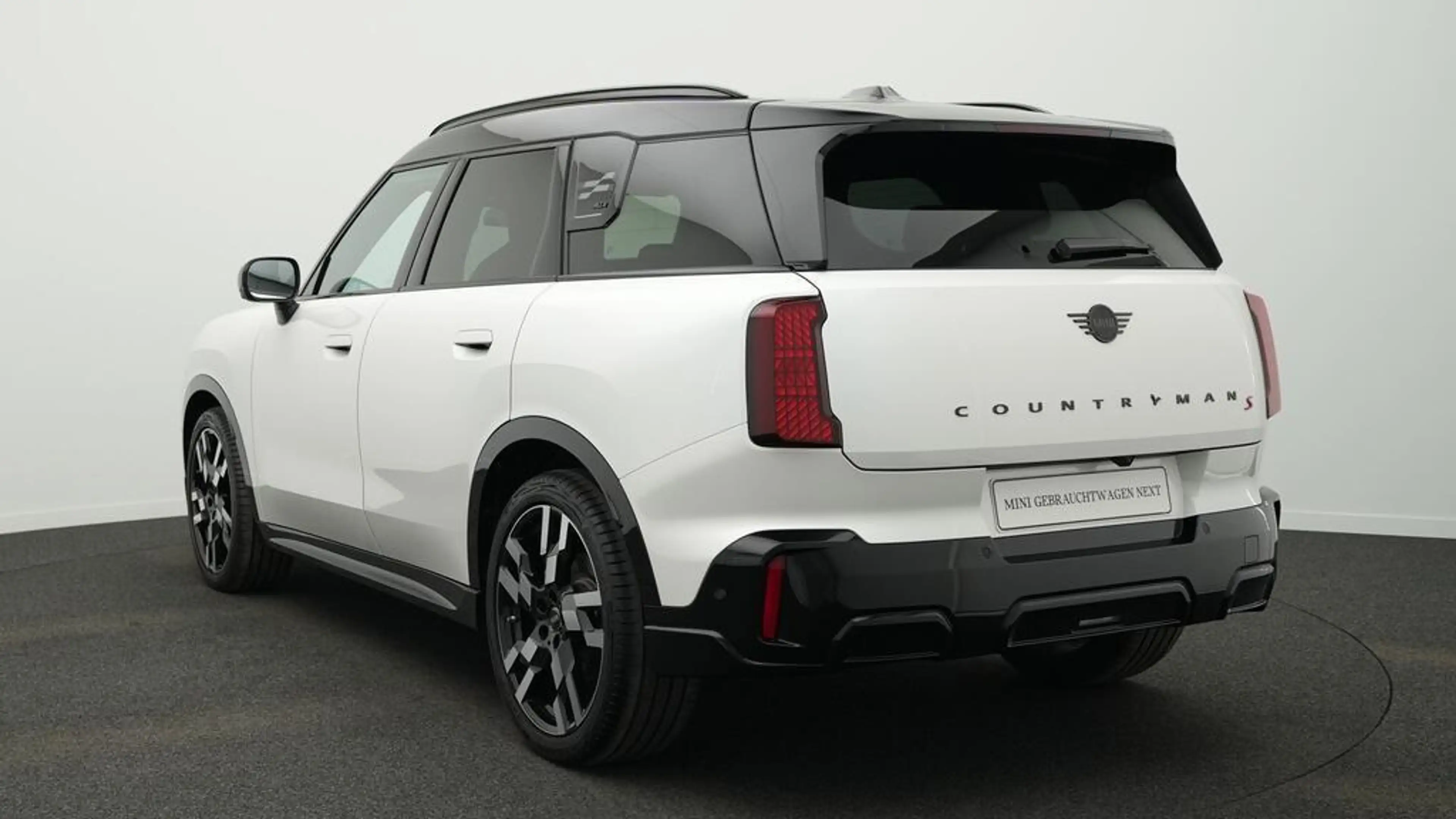 MINI Countryman S All4 John Cooper Works Trim — photo 6