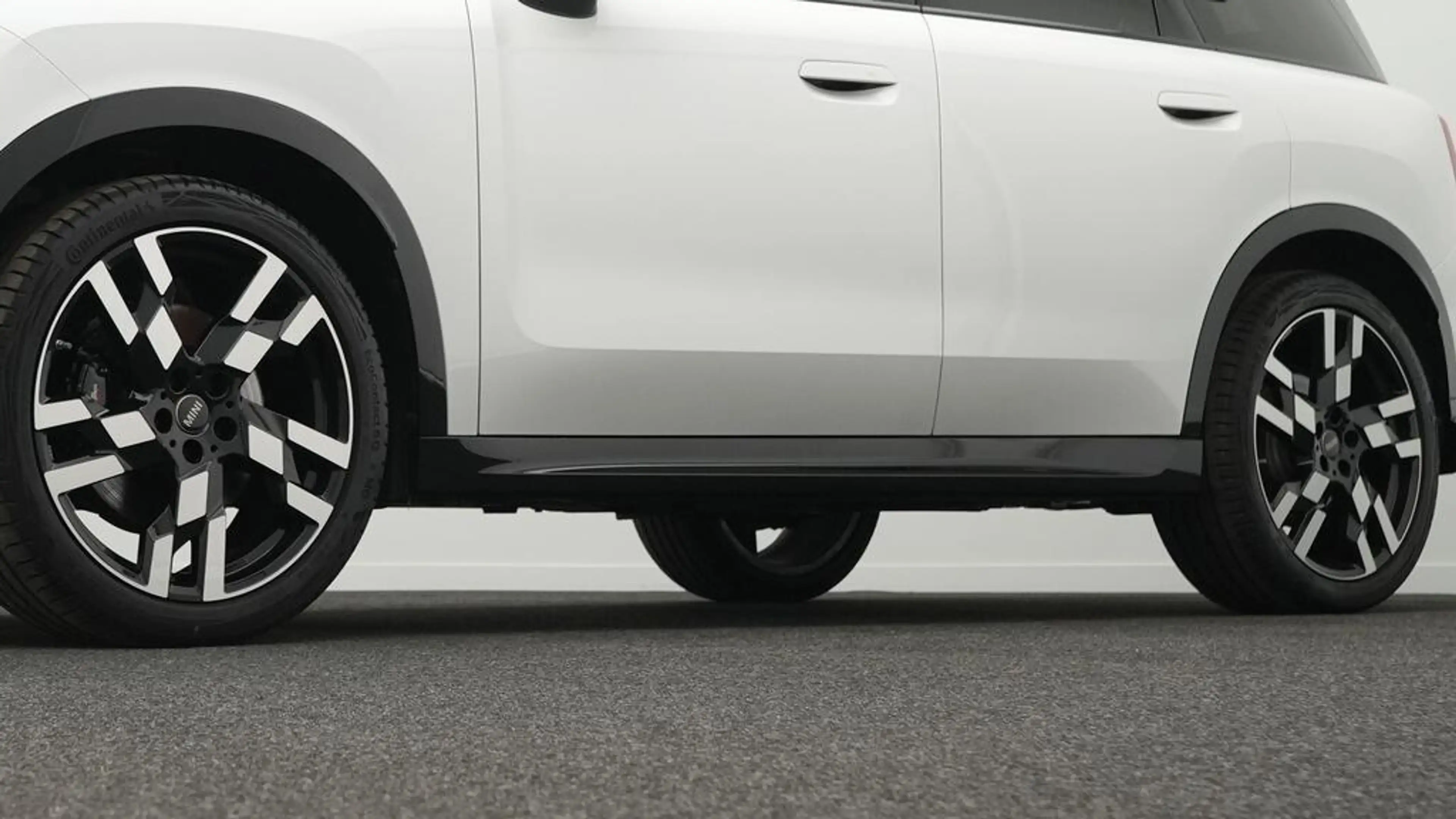 MINI Countryman S All4 John Cooper Works Trim — photo 17