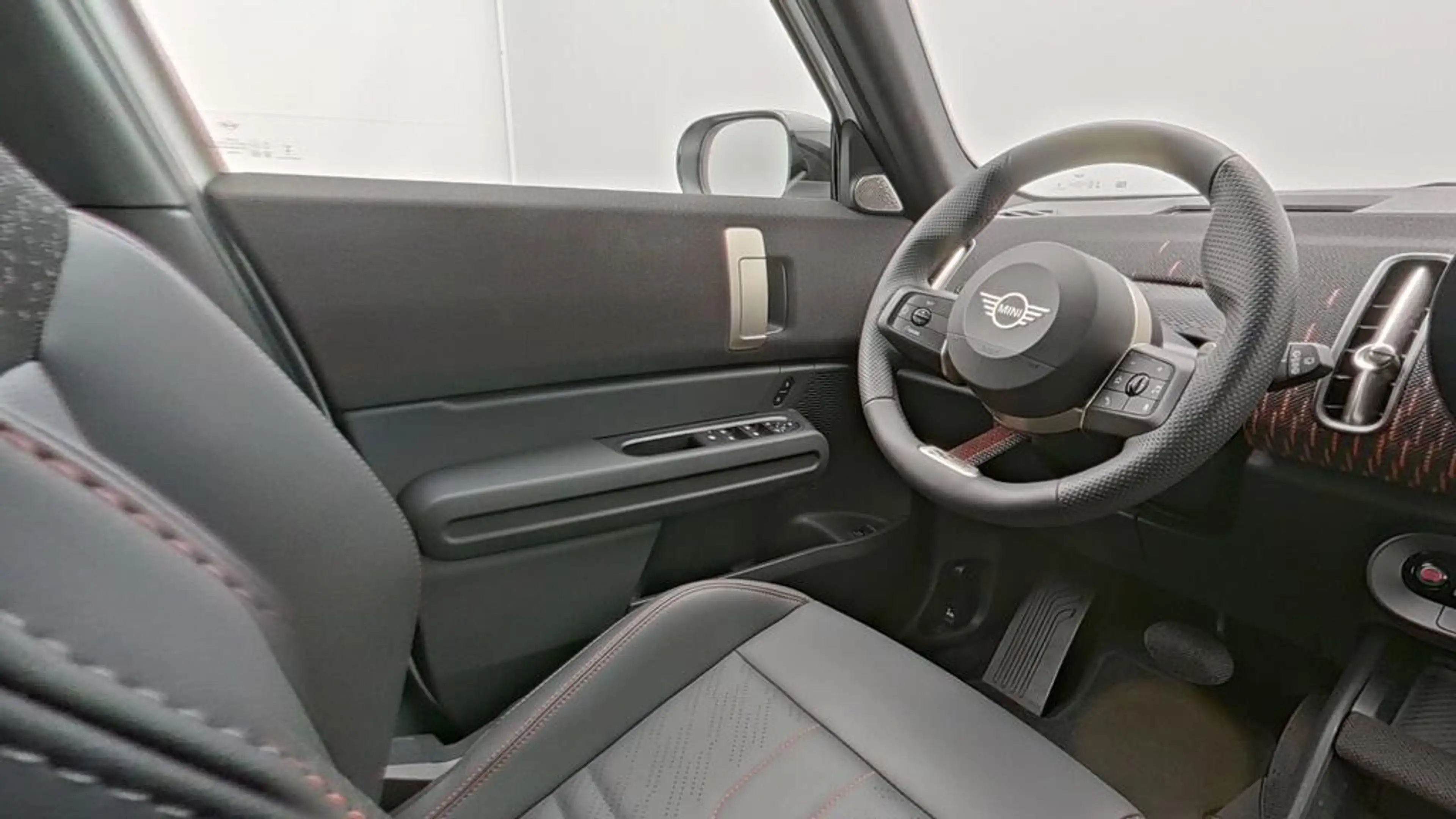 MINI Countryman S All4 John Cooper Works Trim — photo 21