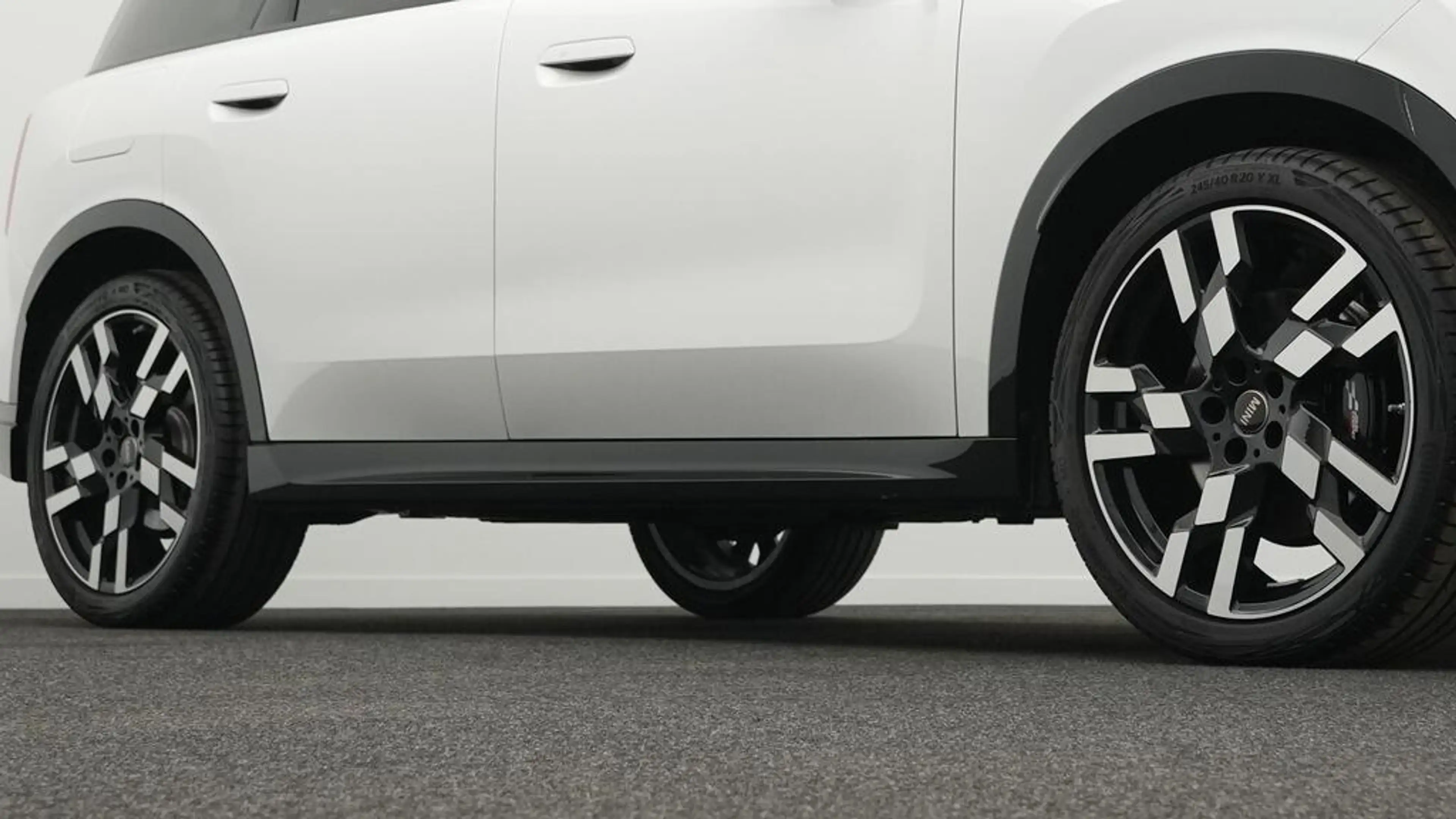 MINI Countryman S All4 John Cooper Works Trim — photo 19
