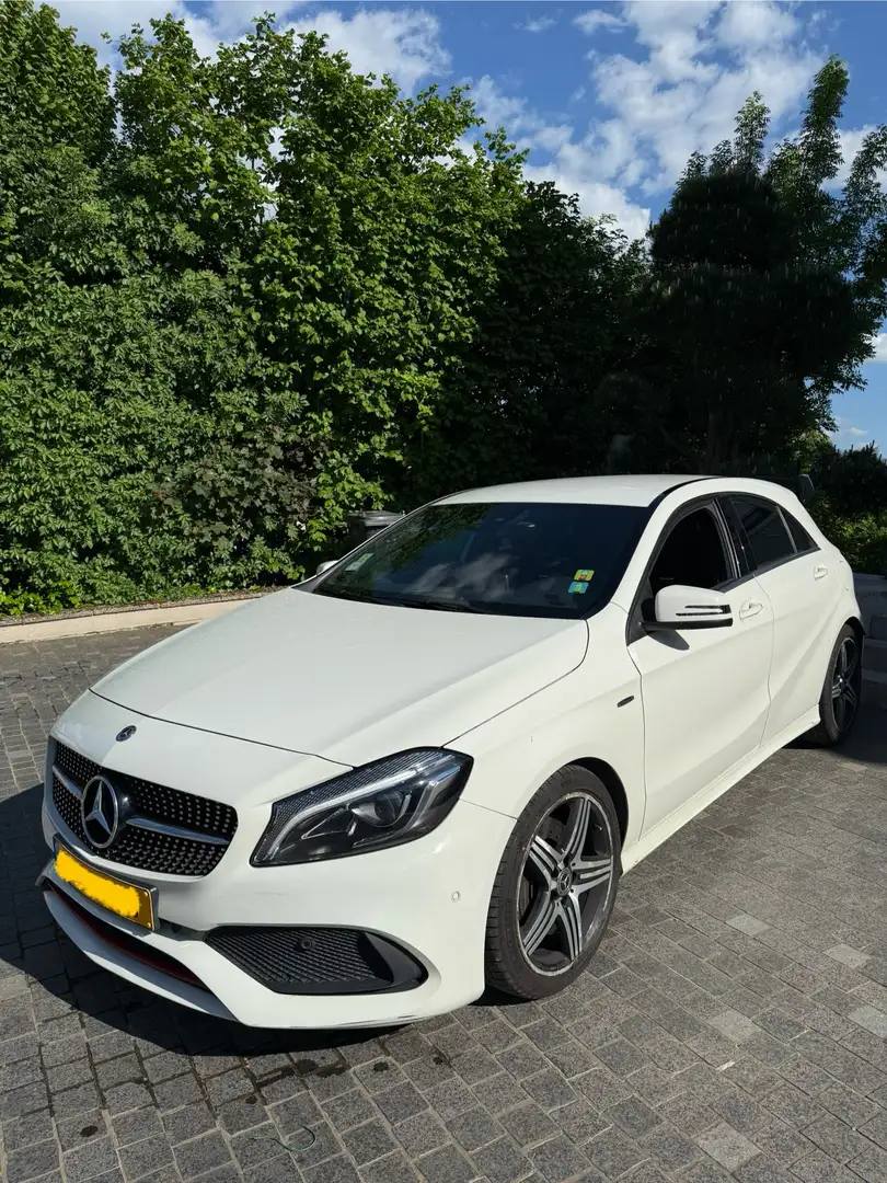 Mercedes-Benz A 250 Sport 4Matic 7G-DCT Motorsport Edition Blanc - 2