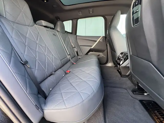 BMW Ix view 25