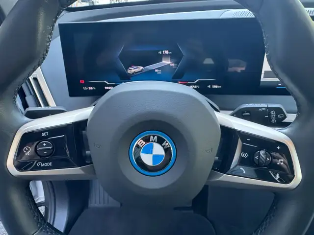 BMW Ix view 19