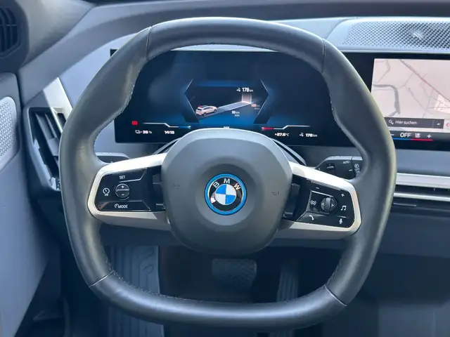 BMW Ix view 18