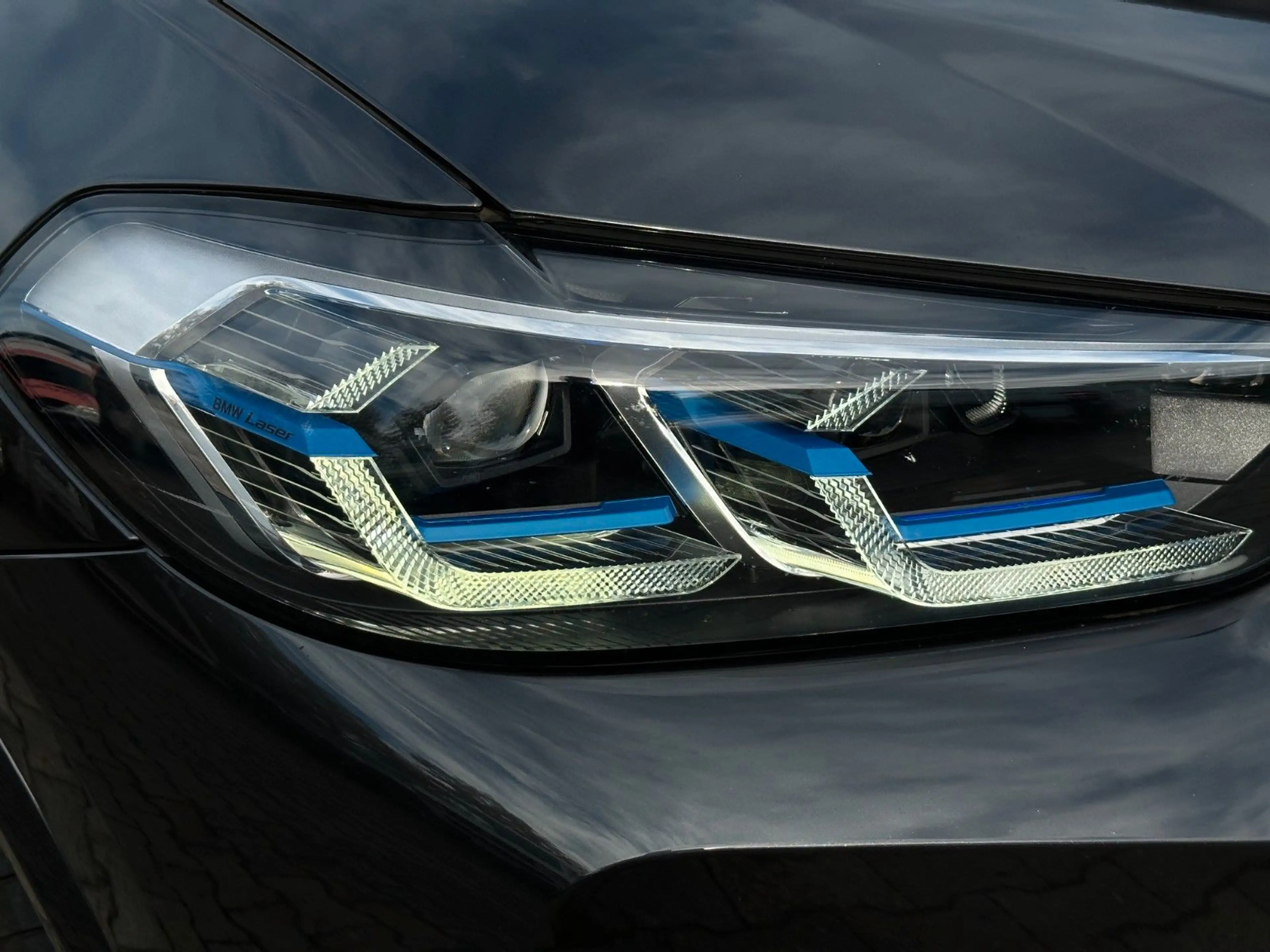 BMW X3 30i M Sport Laser HUD 20" Panorama DAB AHK — photo 5