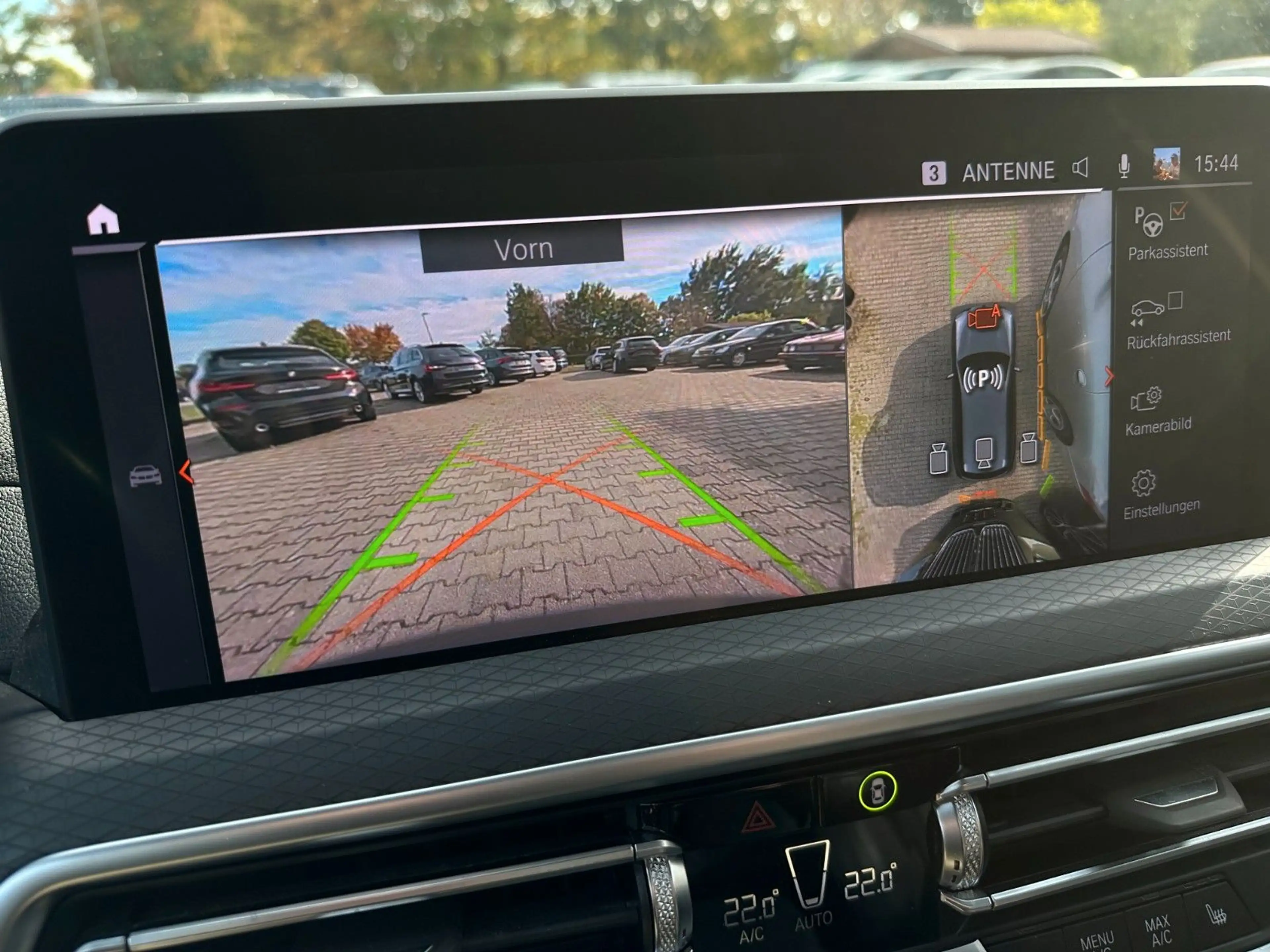 BMW X3 30i M Sport Laser HUD 20" Panorama DAB AHK — photo 12