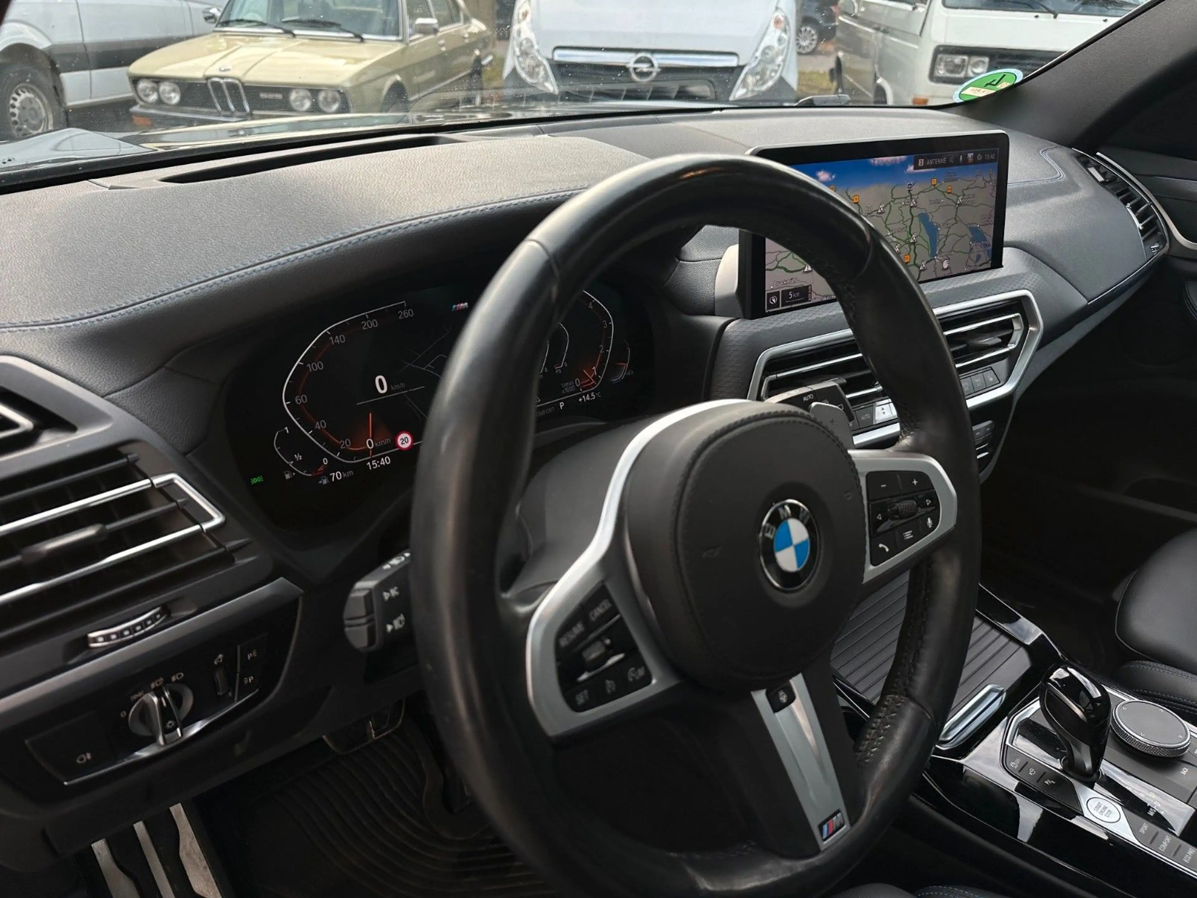 BMW X3 30i M Sport Laser HUD 20" Panorama DAB AHK — photo 8