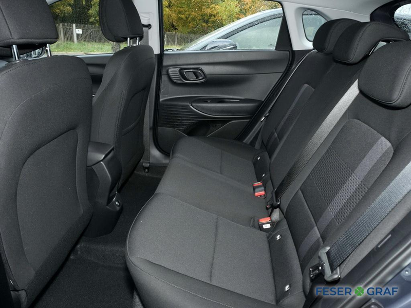 Hyundai i20 TREND BOSE SHZ LHZ CARPLAY NAVI KAMERA — photo 5