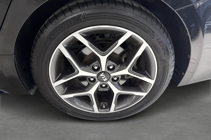 Kia ProCeed / pro_cee'd GT Line 1.0 T-GDI 120 ISG — photo 8