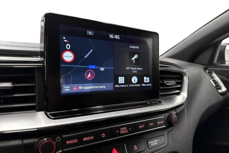 Kia ProCeed / pro_cee'd GT Line 1.0 T-GDI 120 ISG — photo 14