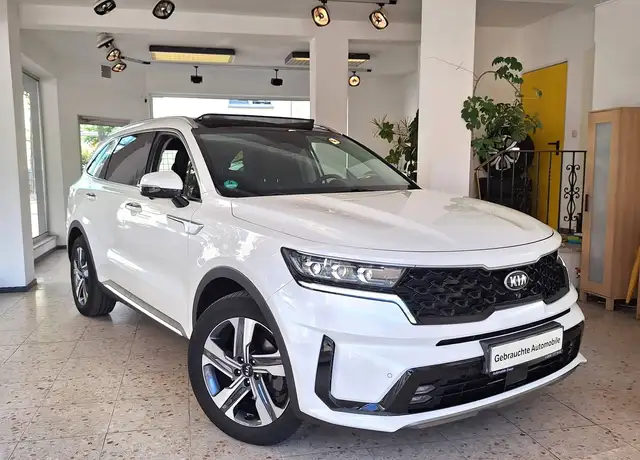 Kia Sorento Plug-In Hybrid AWD nur42Tkm Schiebedach 8xRäder Werksgarantie 360* LED