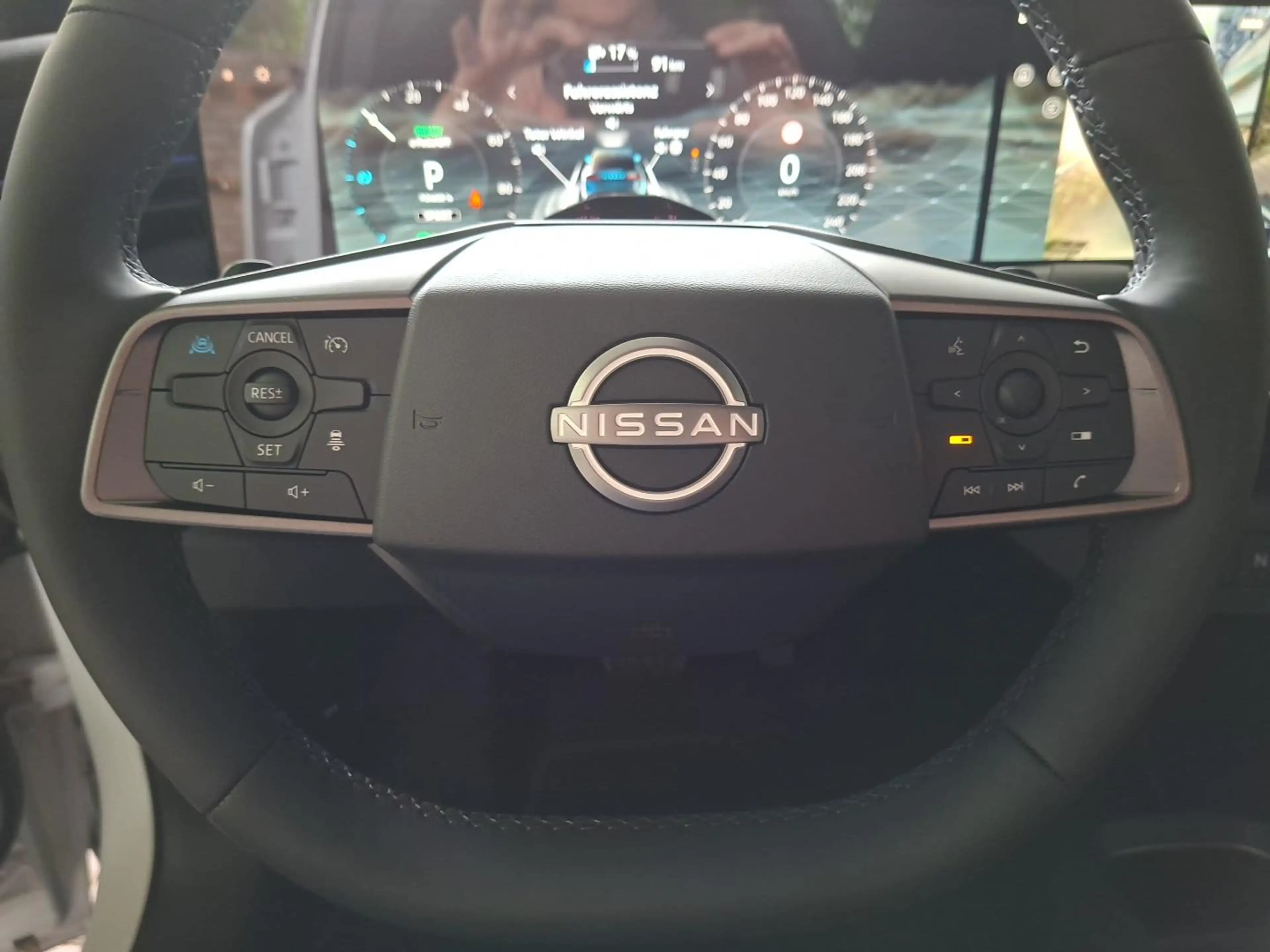 Nissan Leaf 75 kWh Evolve — photo 9