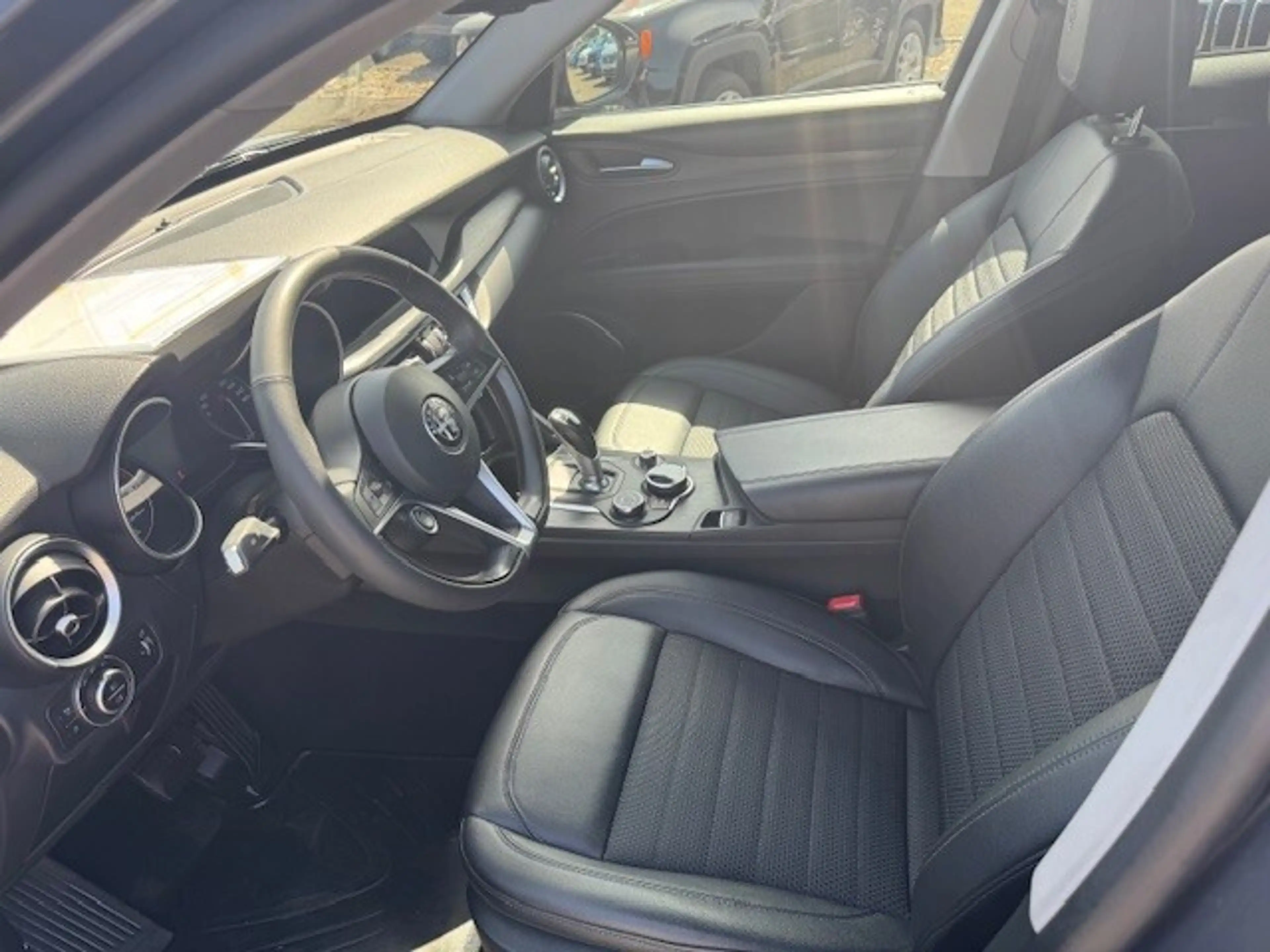 Alfa Romeo Stelvio Super 2,2 ATX RWD — photo 9