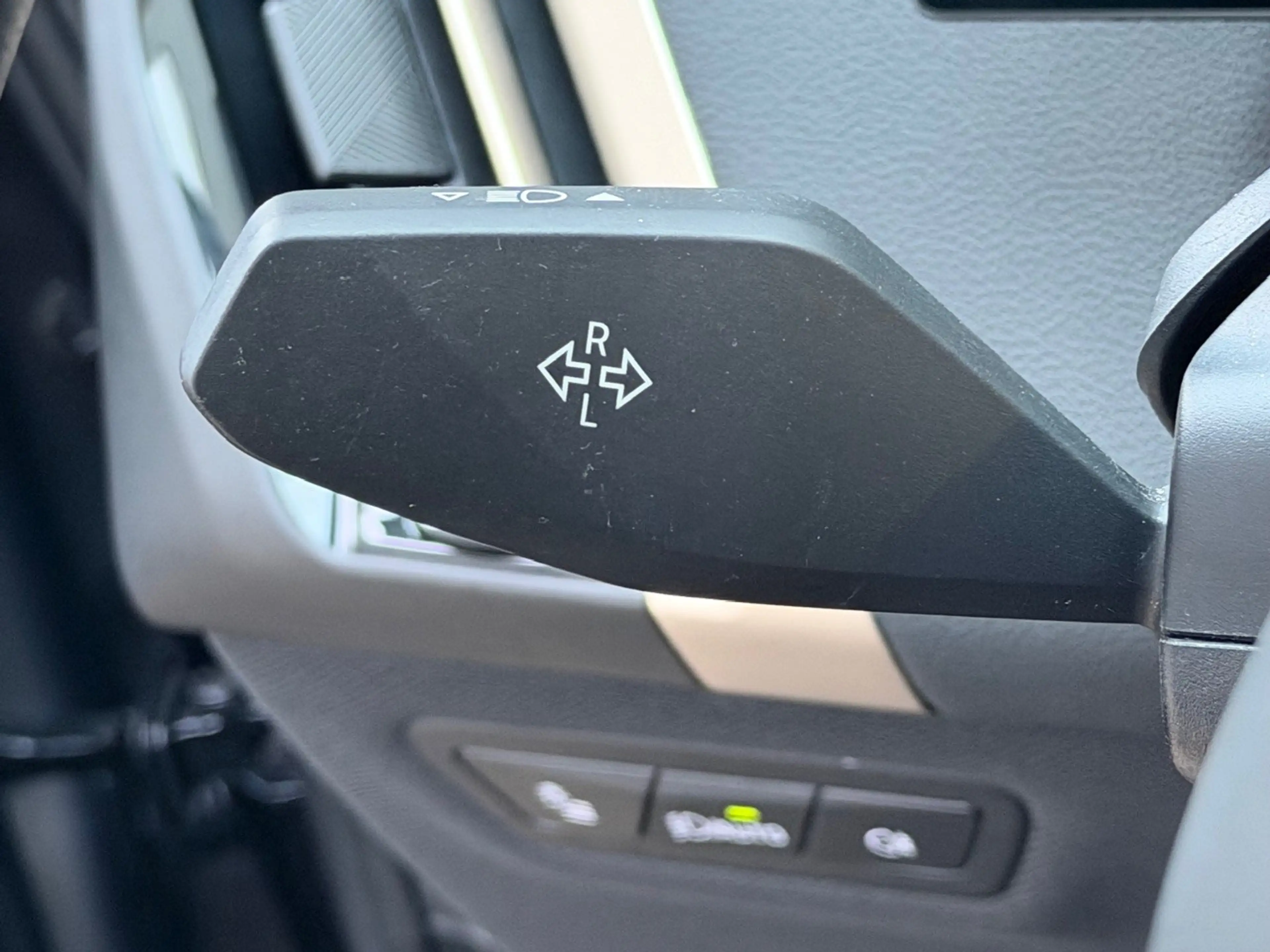 BMW iX xDrive 40 | MASSAGE | PANO | LASER | HUD — photo 12