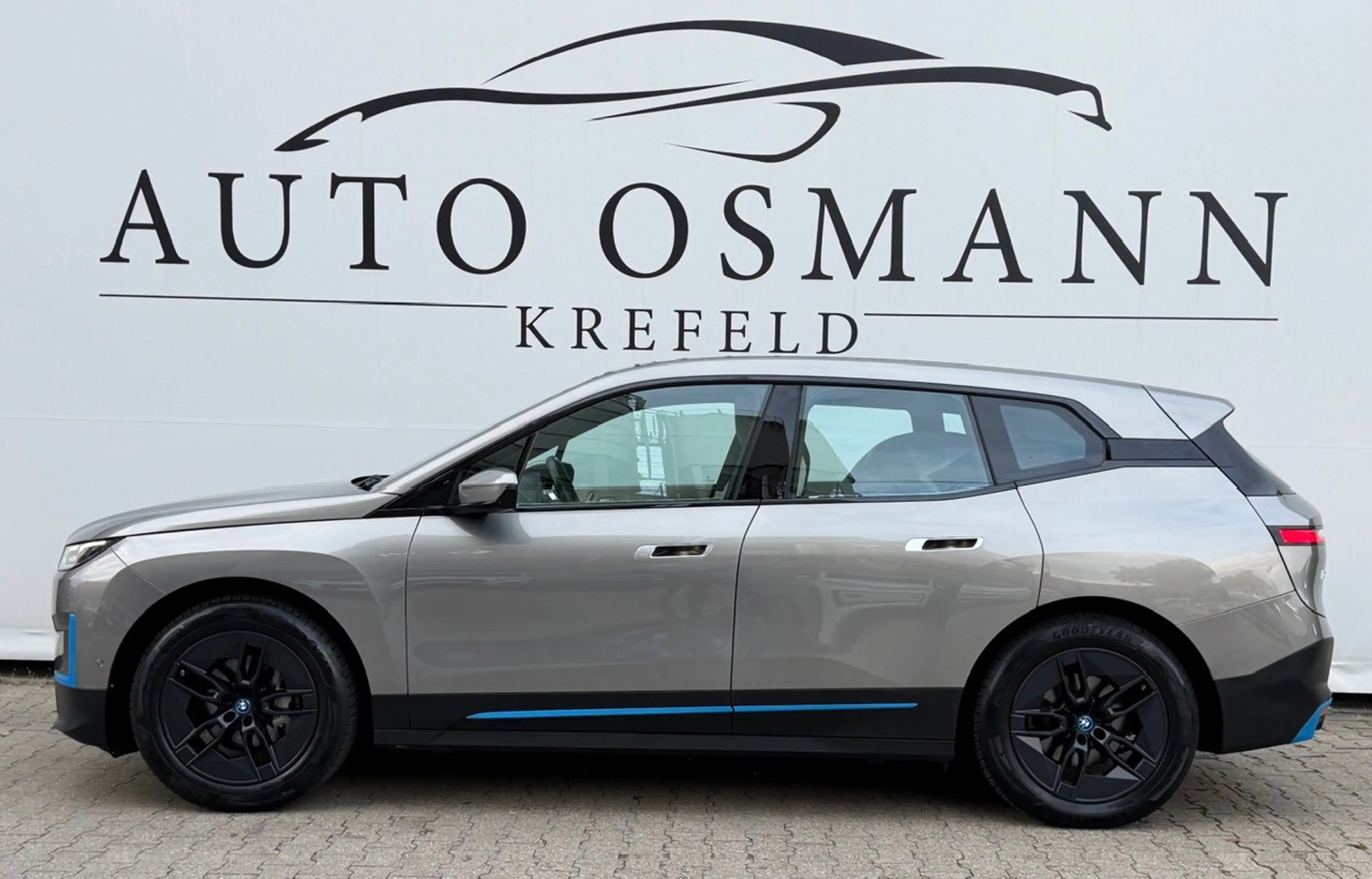 BMW iX xDrive 40 | MASSAGE | PANO | LASER | HUD — photo 2