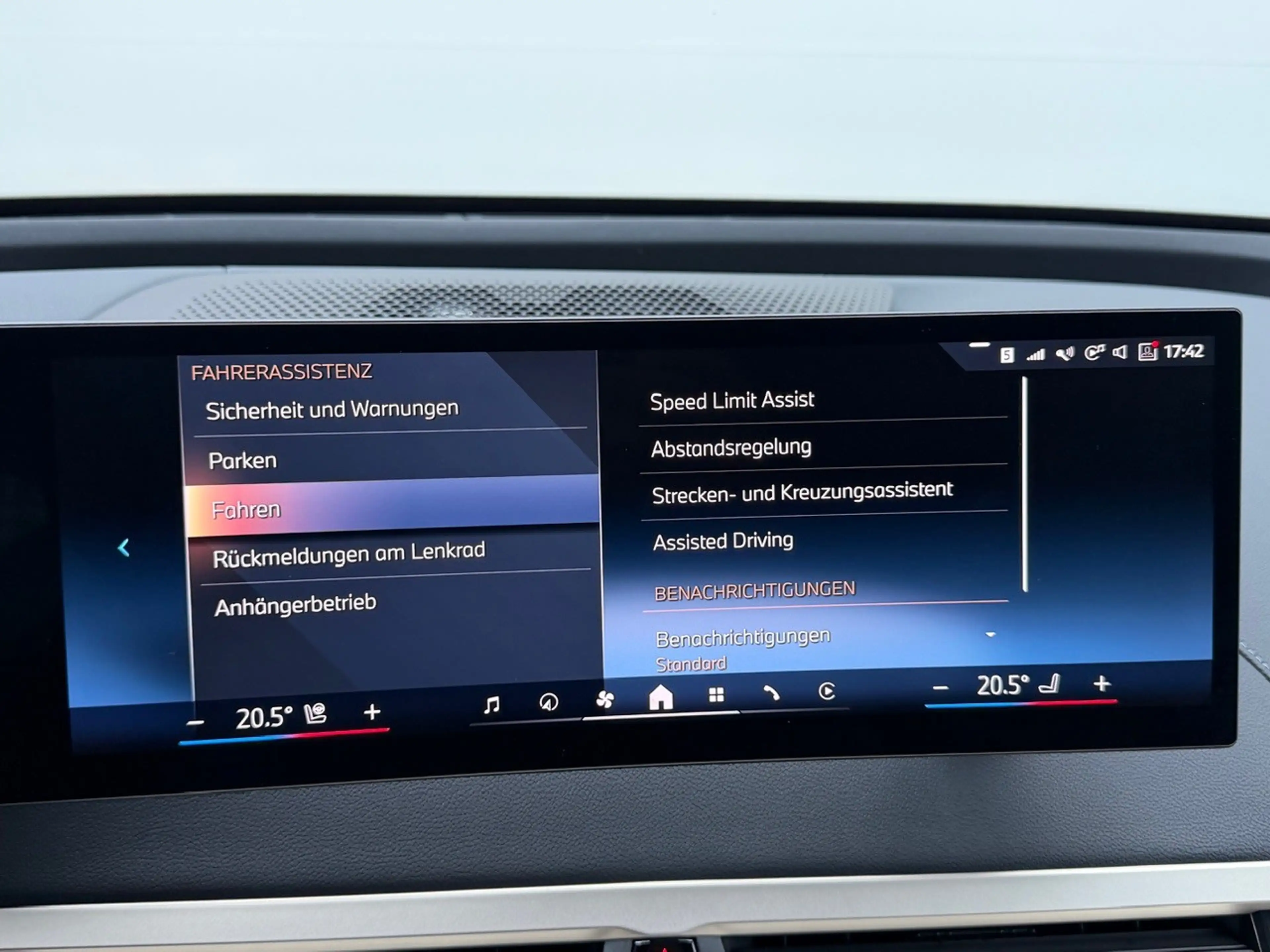 BMW iX xDrive 40 | MASSAGE | PANO | LASER | HUD — photo 25