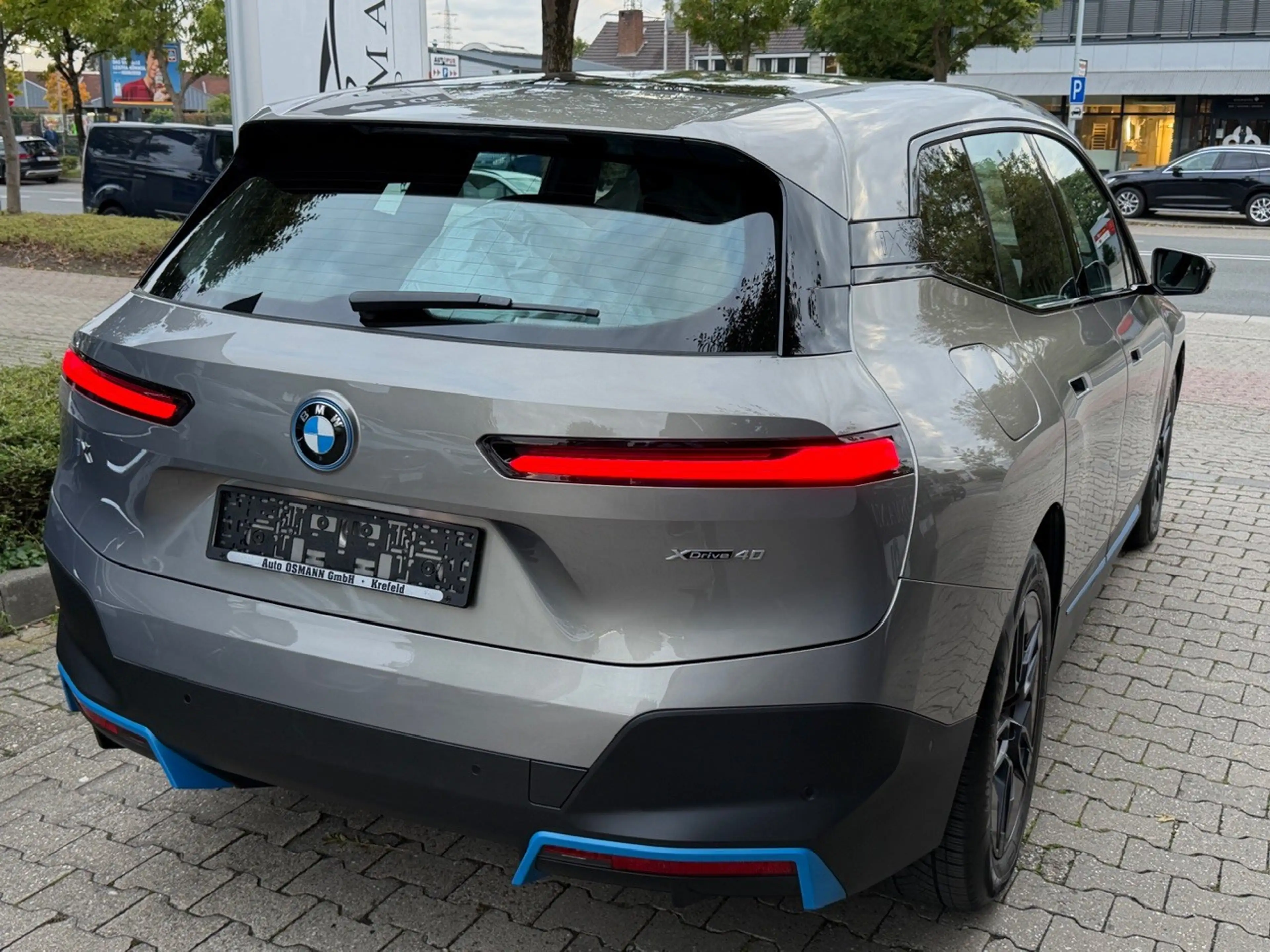 BMW iX xDrive 40 | MASSAGE | PANO | LASER | HUD — photo 30