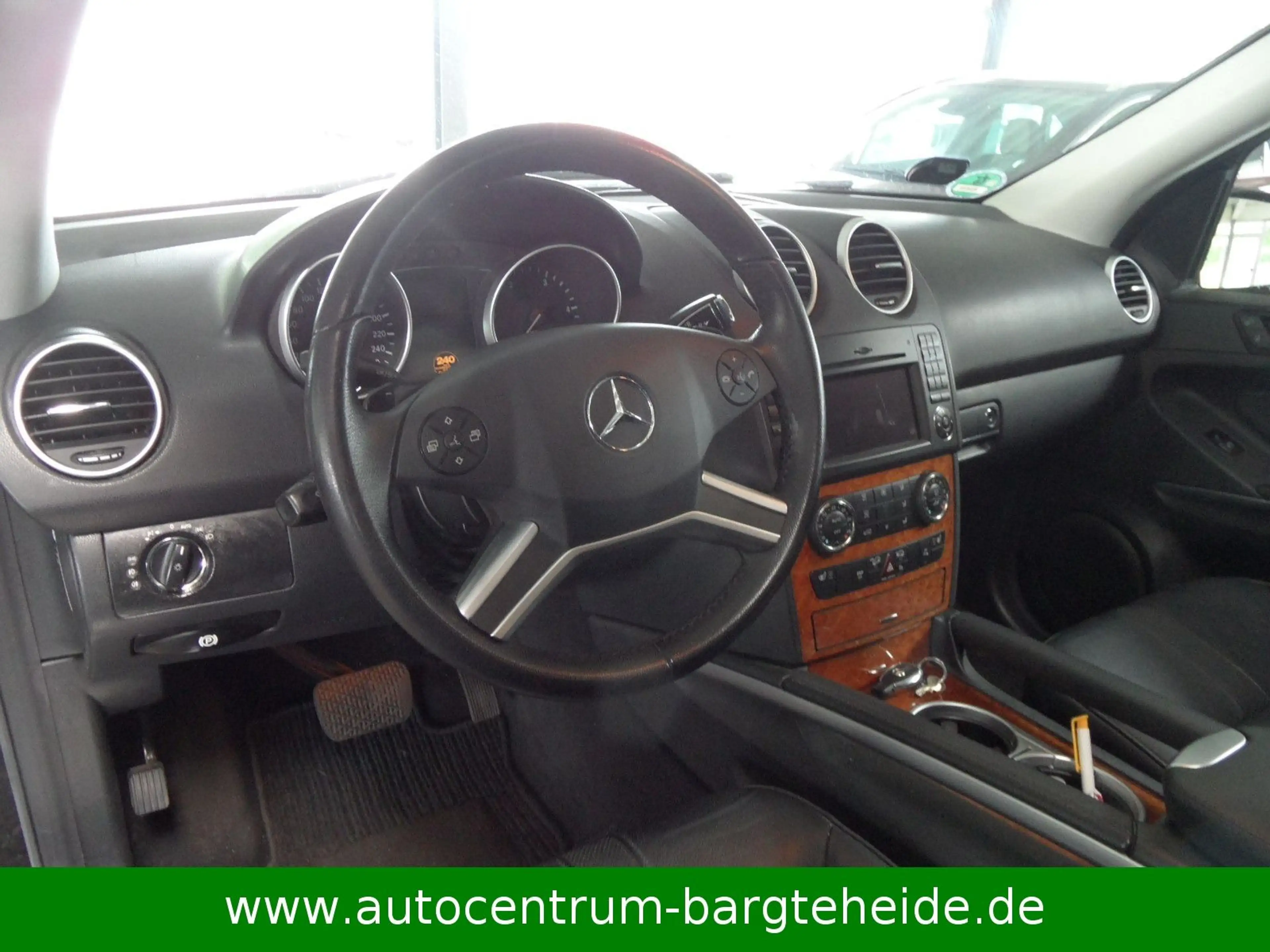 Mercedes-Benz ML 280 CDI Aut. BlueEfficiency NAVI+E-GSD+KLIMA — photo 17
