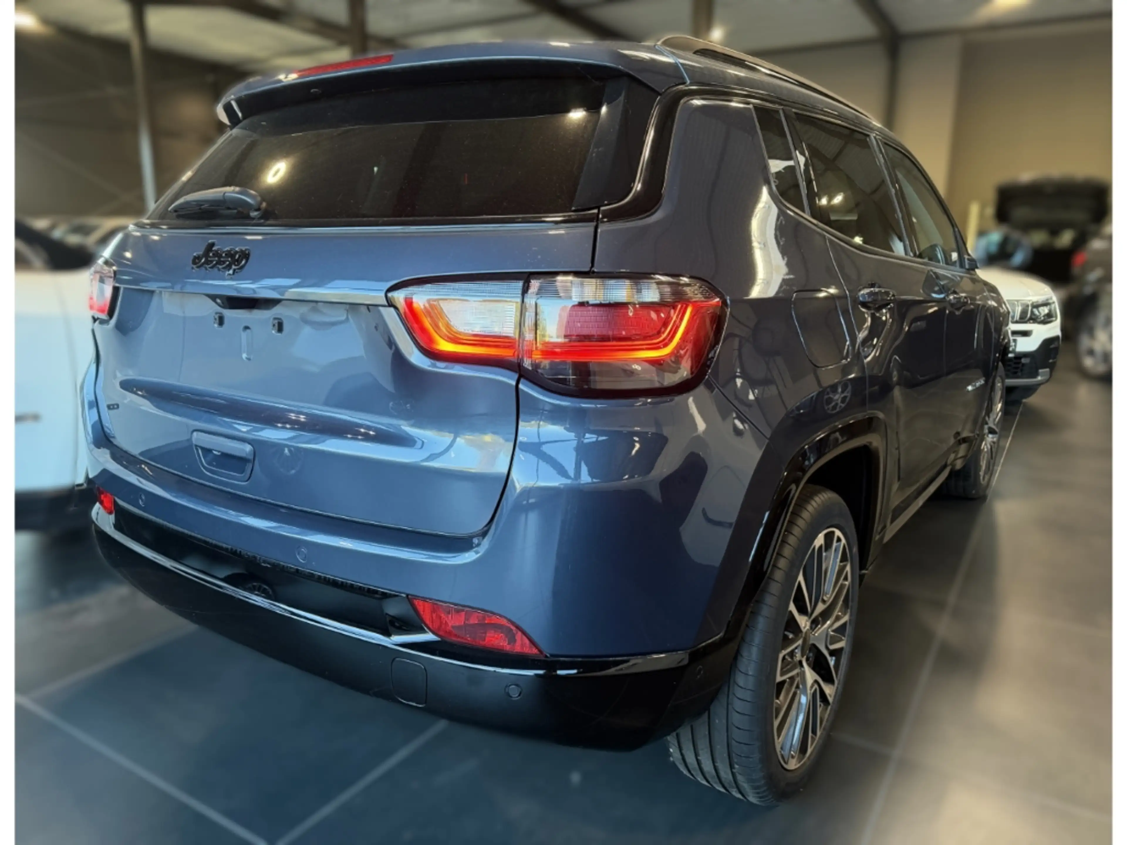 Jeep Compass Summit Electric *Rückfahrkamera *Sitzheizung — photo 8