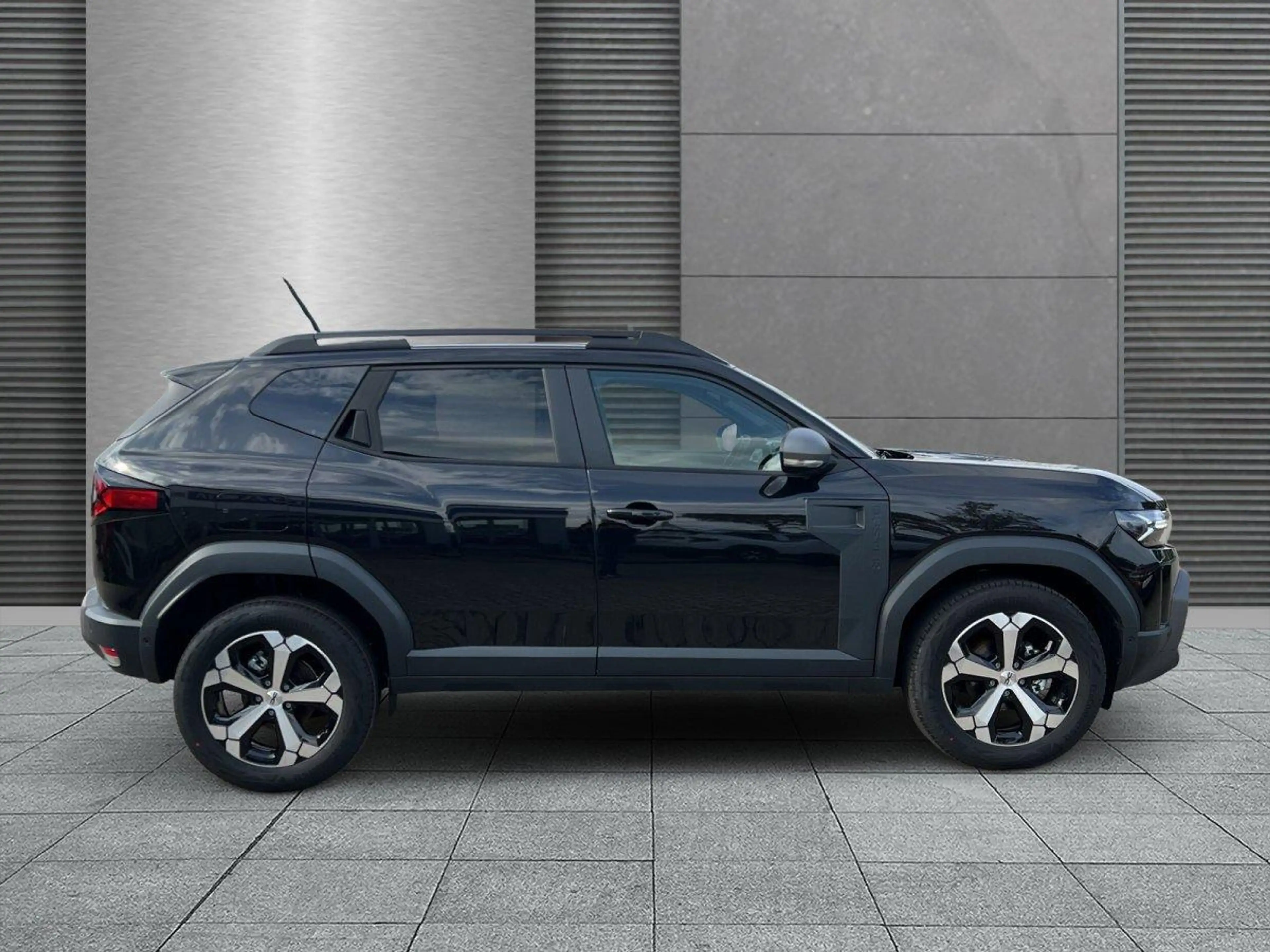 Dacia Duster Journey TCe 140 103 kW (140 PS), Schaltgetriebe... — photo 2